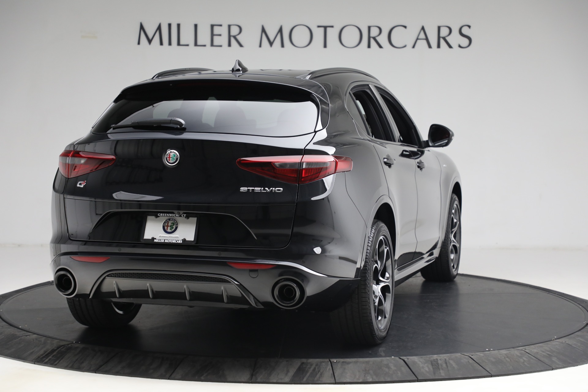 New 2022 Alfa Romeo Stelvio Veloce | St. Petersburg, FL
