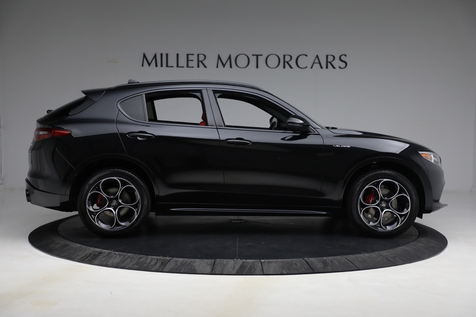New 2022 Alfa Romeo Stelvio Veloce | St. Petersburg, FL