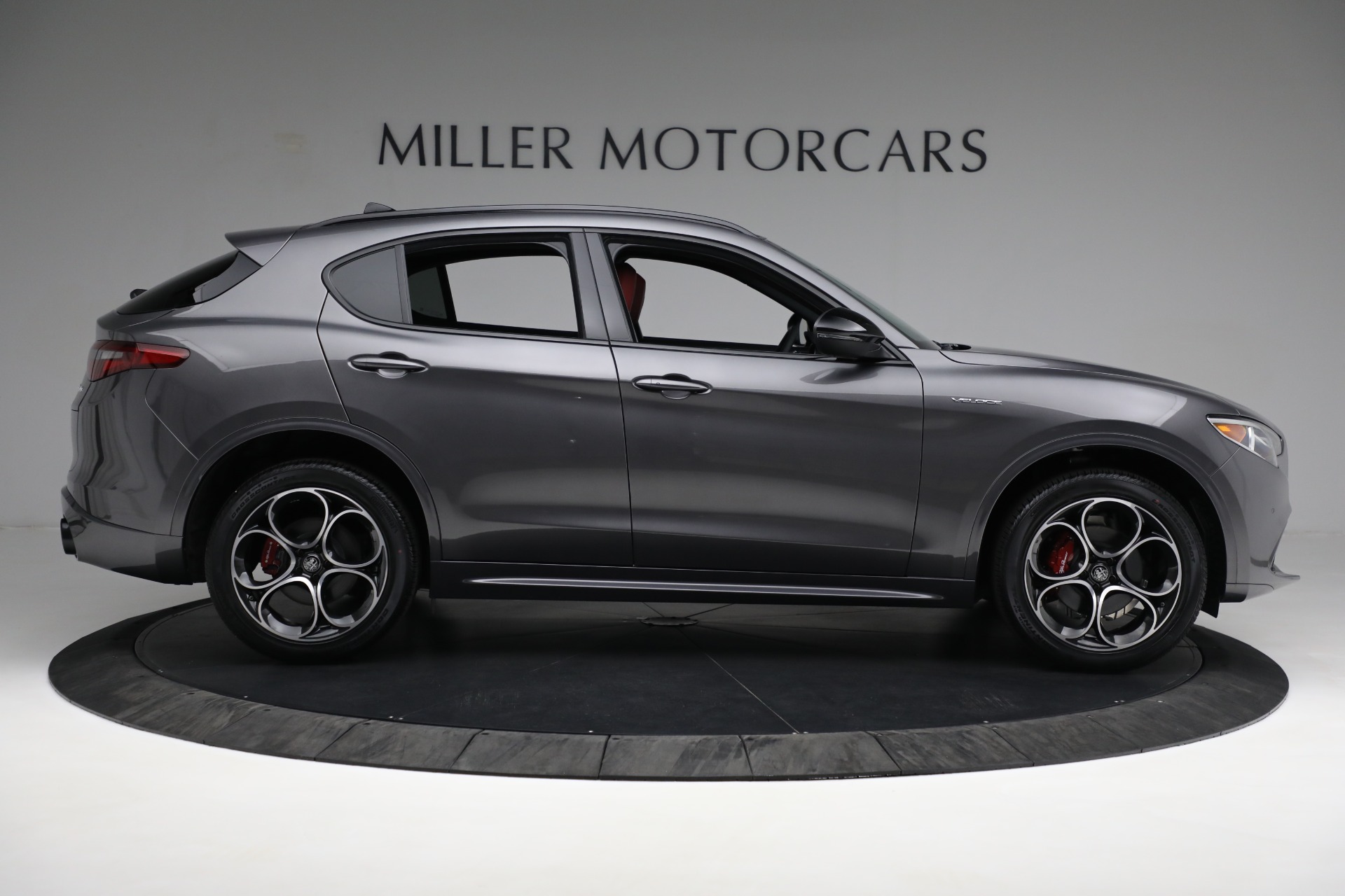 New 2022 Alfa Romeo Stelvio Veloce | St. Petersburg, FL