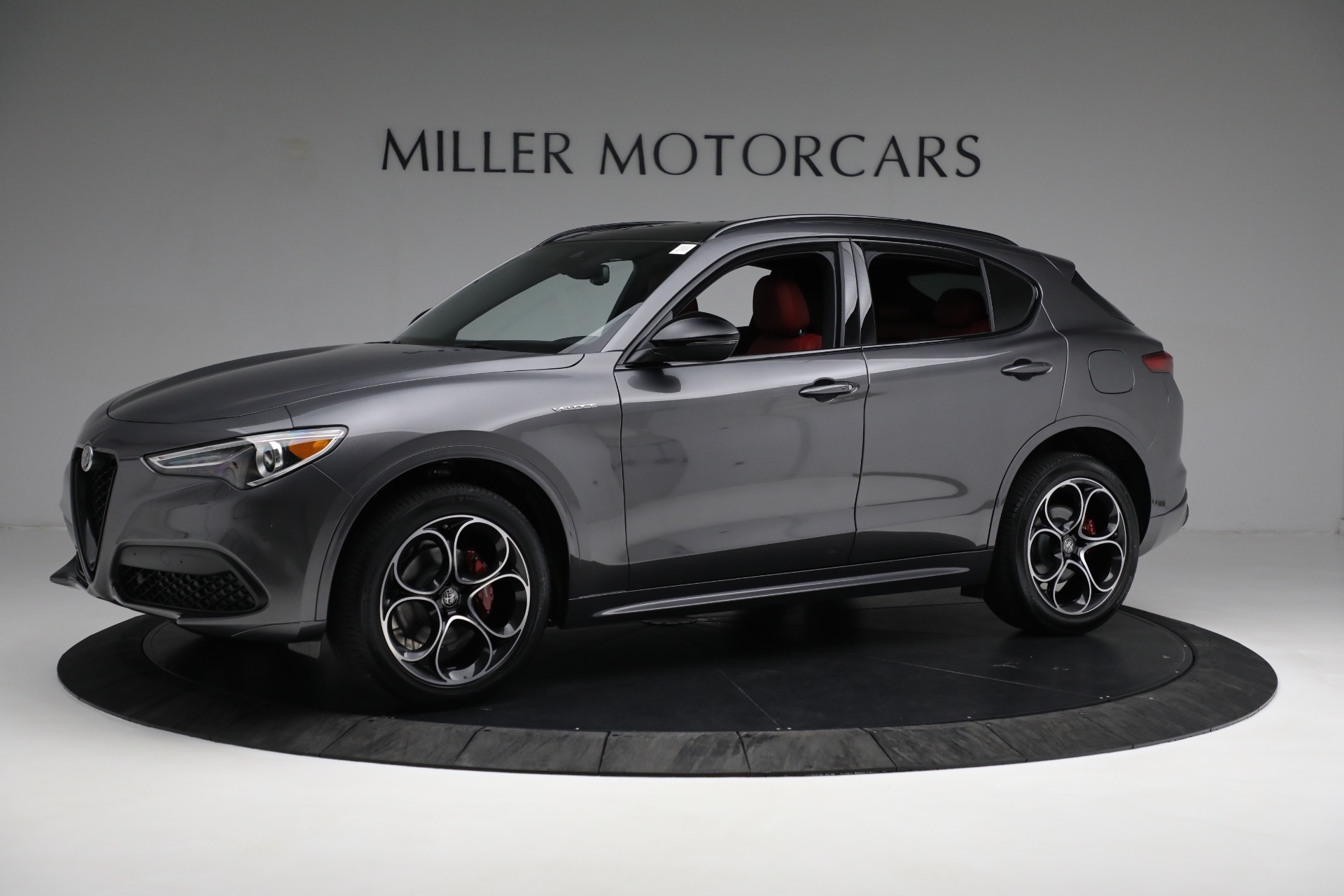 New 2022 Alfa Romeo Stelvio Veloce | St. Petersburg, FL
