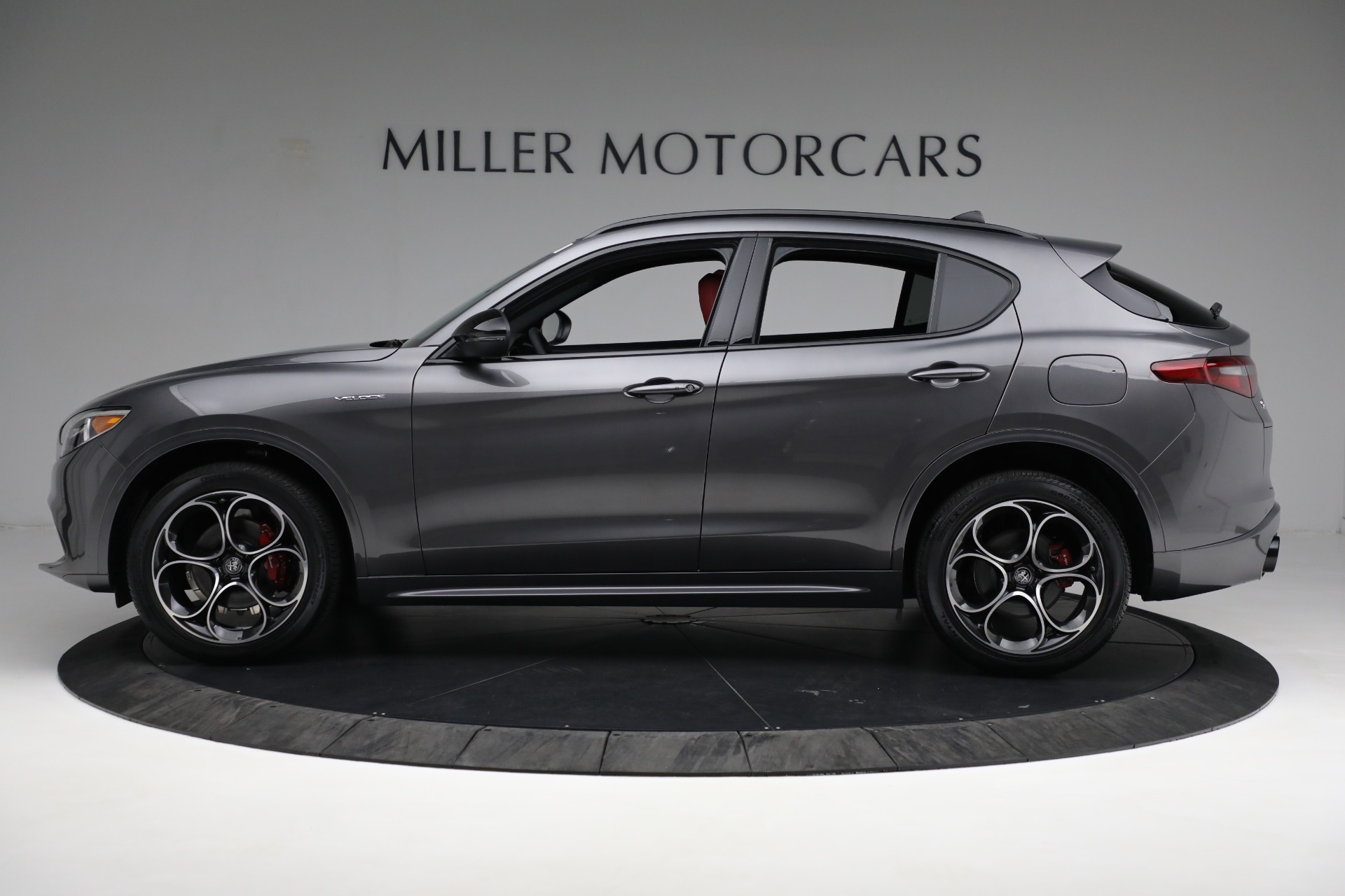 New 2022 Alfa Romeo Stelvio Veloce | St. Petersburg, FL