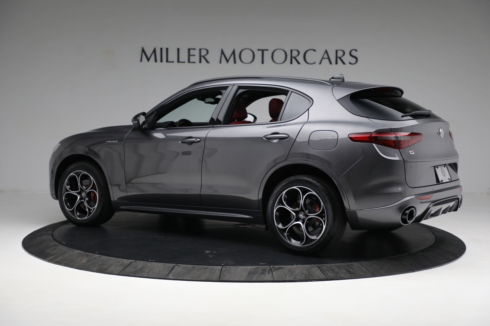 New 2022 Alfa Romeo Stelvio Veloce | St. Petersburg, FL