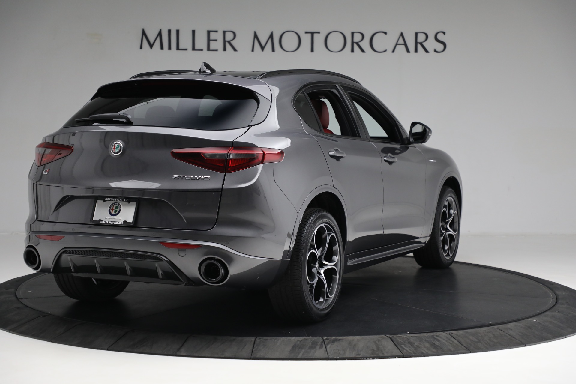 New 2022 Alfa Romeo Stelvio Veloce | St. Petersburg, FL