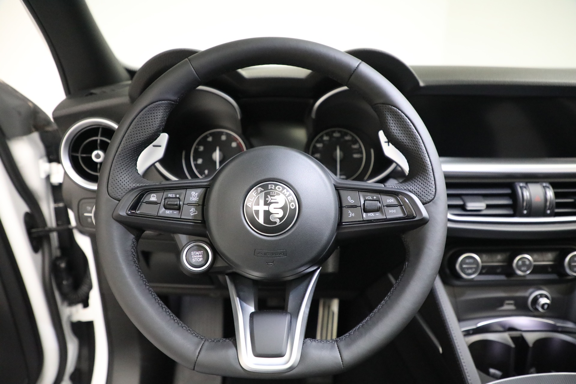 New 2022 Alfa Romeo Stelvio Veloce | St. Petersburg, FL
