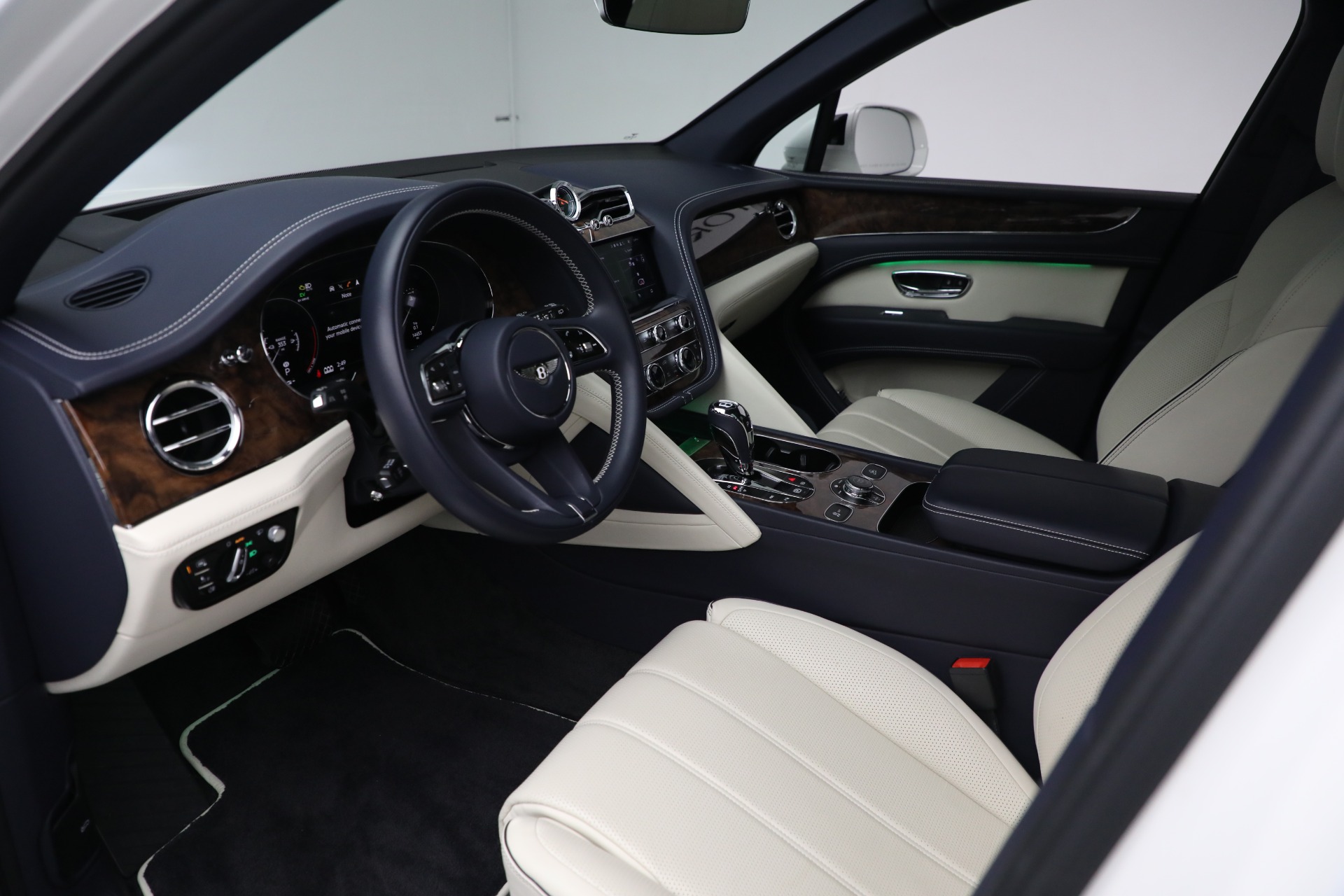 Used 2021 Bentley Bentayga Hybrid Hybrid | St. Petersburg, FL