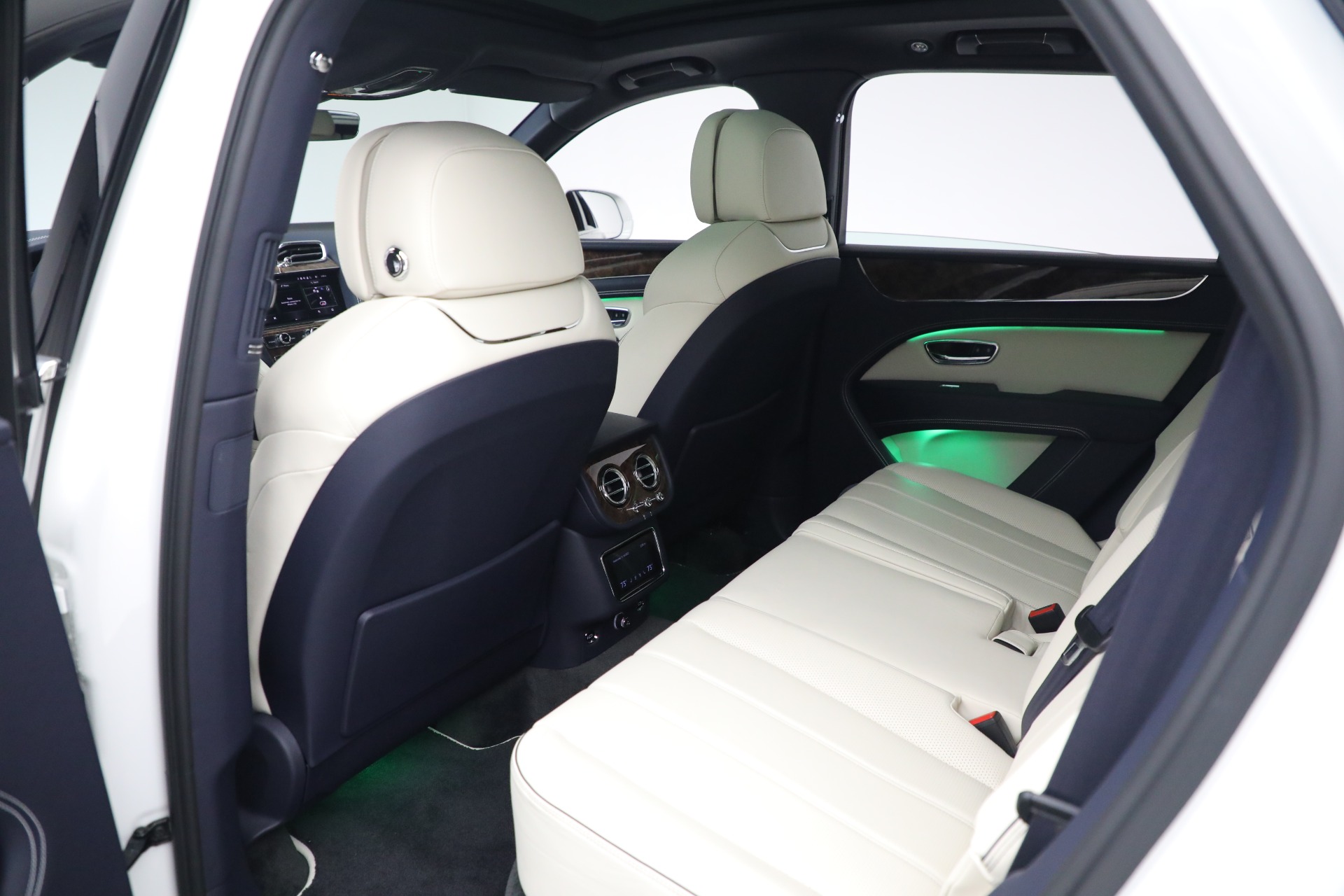 Used 2021 Bentley Bentayga Hybrid Hybrid | St. Petersburg, FL