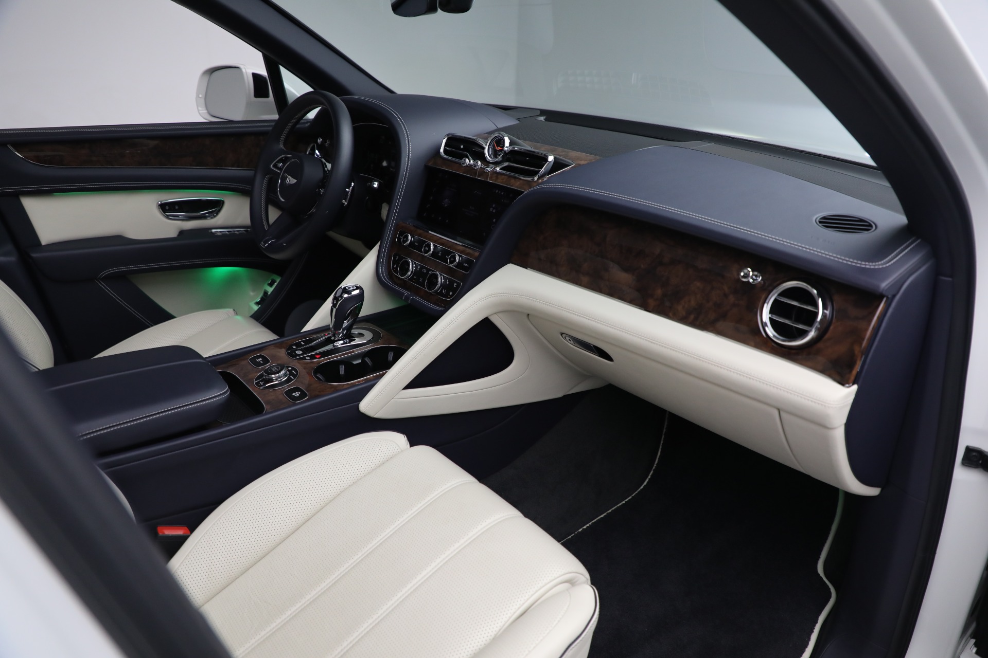 Used 2021 Bentley Bentayga Hybrid Hybrid | St. Petersburg, FL
