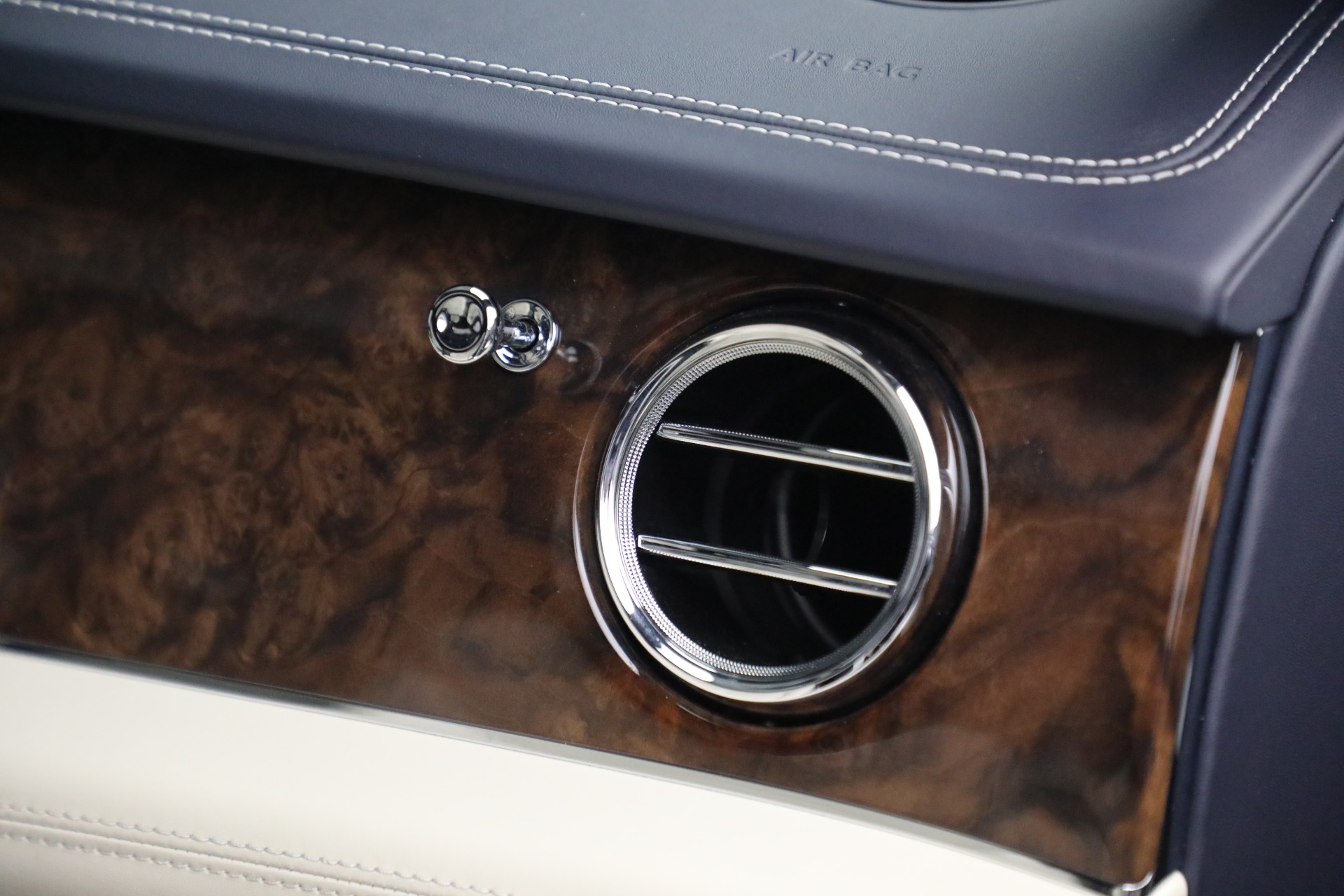 Used 2021 Bentley Bentayga Hybrid Hybrid | St. Petersburg, FL