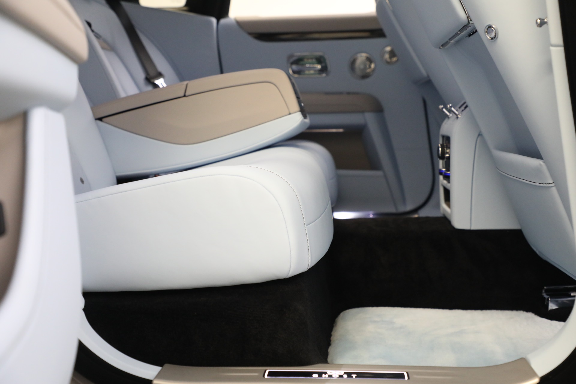 New 2023 Rolls-Royce Ghost Black Badge | St. Petersburg, FL