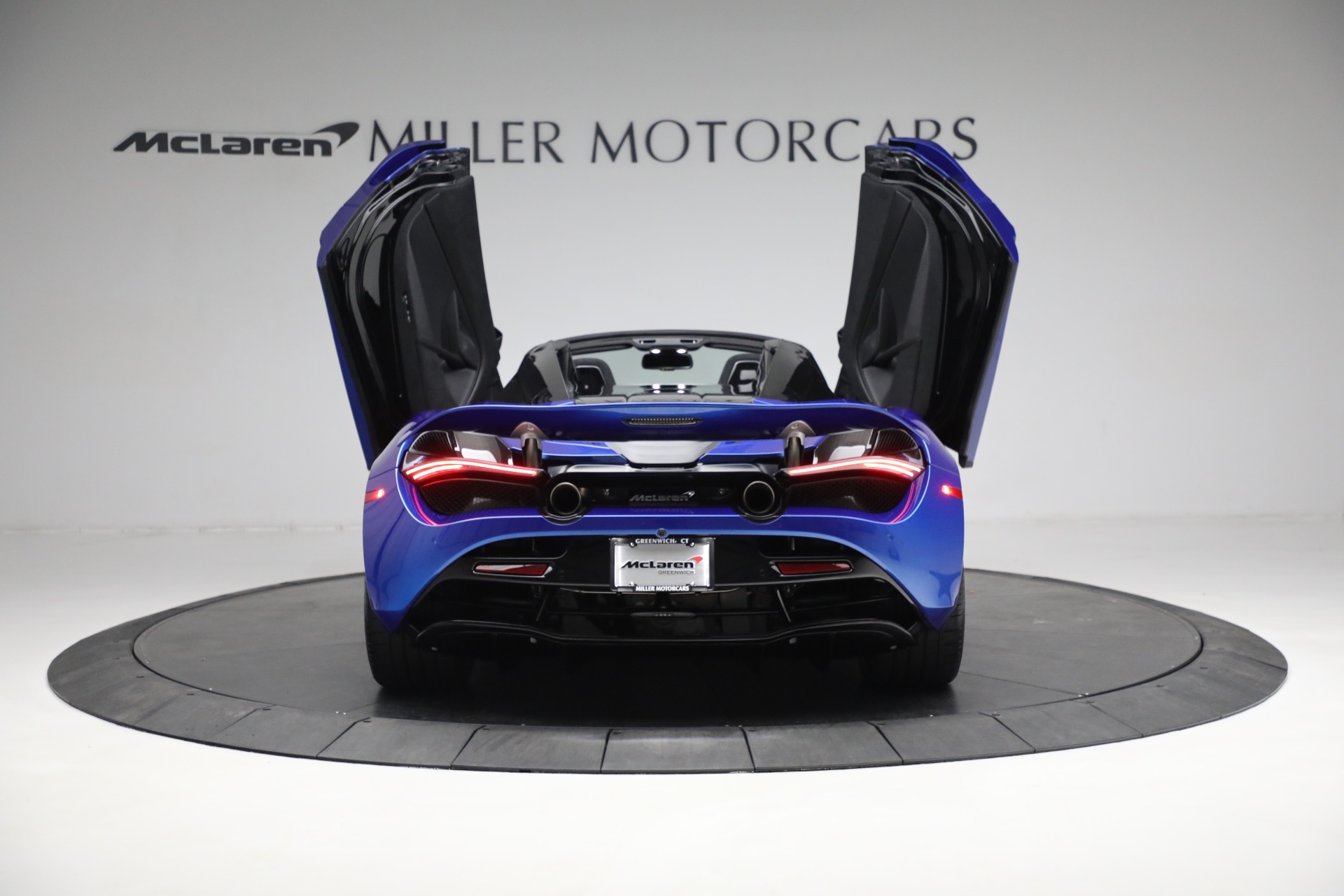 New 2023 McLaren 720S Spider Performance | St. Petersburg, FL