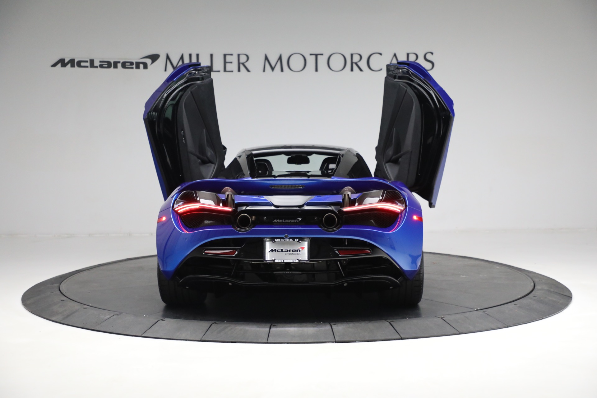 New 2023 McLaren 720S Spider Performance | St. Petersburg, FL