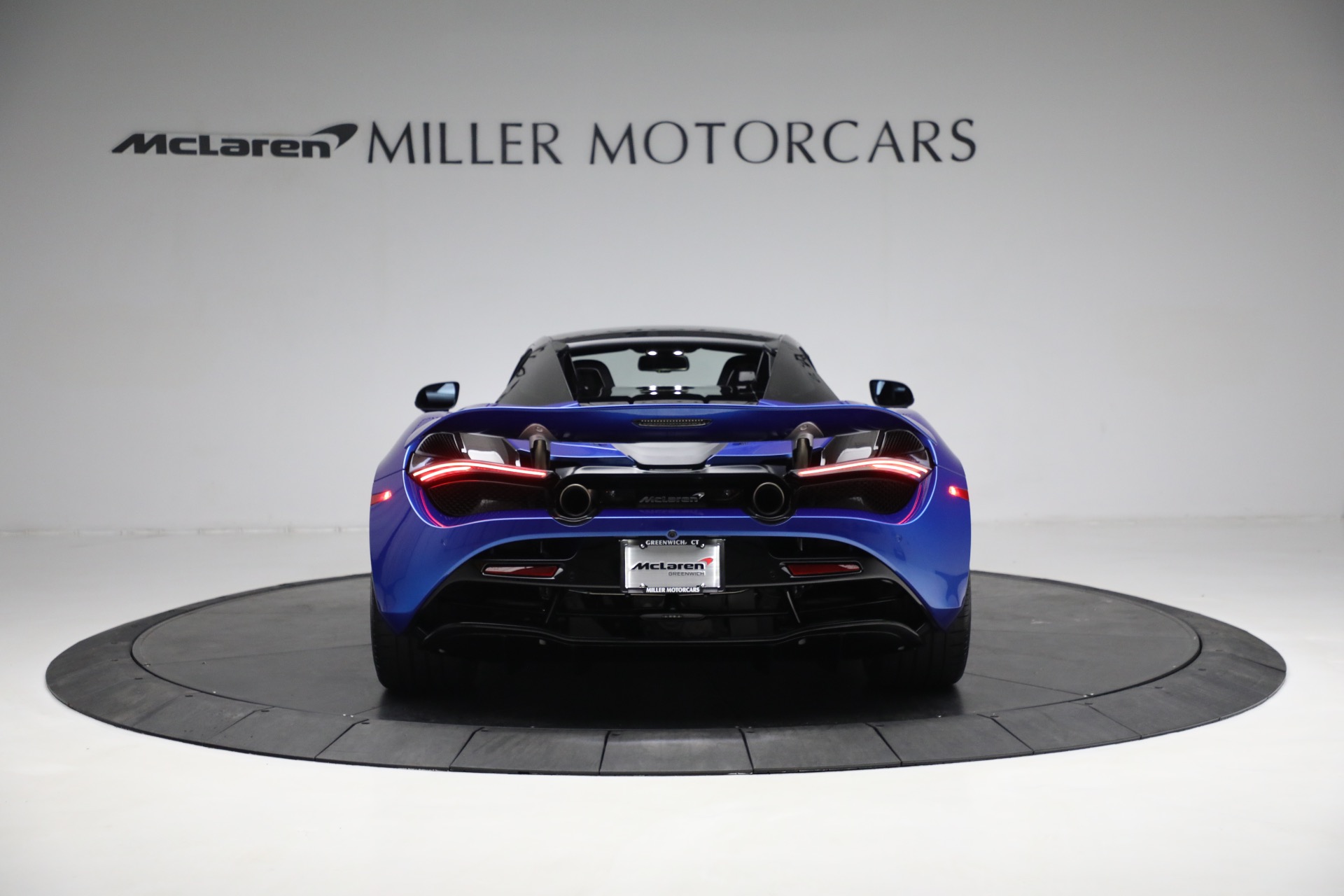 New 2023 McLaren 720S Spider Performance | St. Petersburg, FL