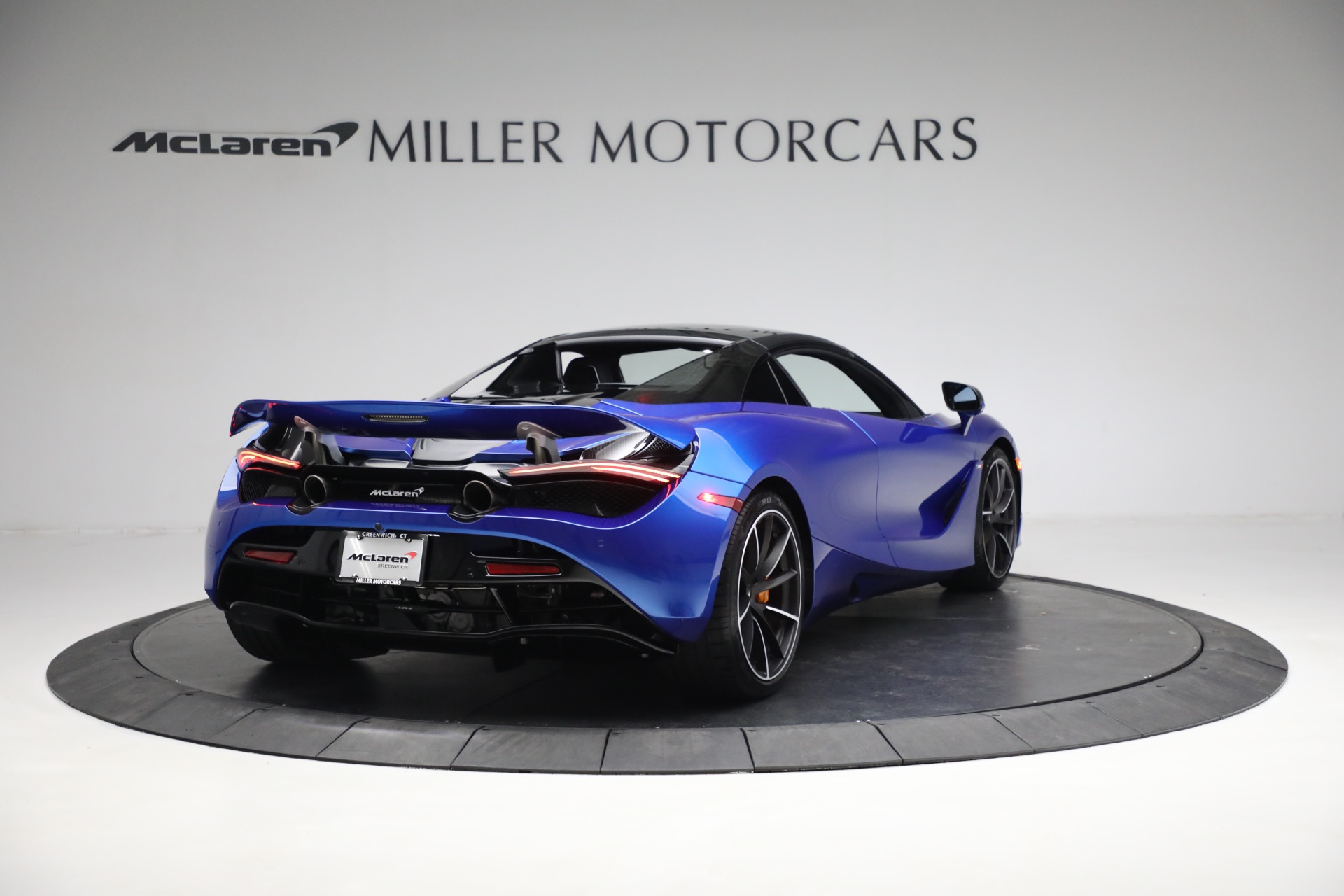 New 2023 McLaren 720S Spider Performance | St. Petersburg, FL