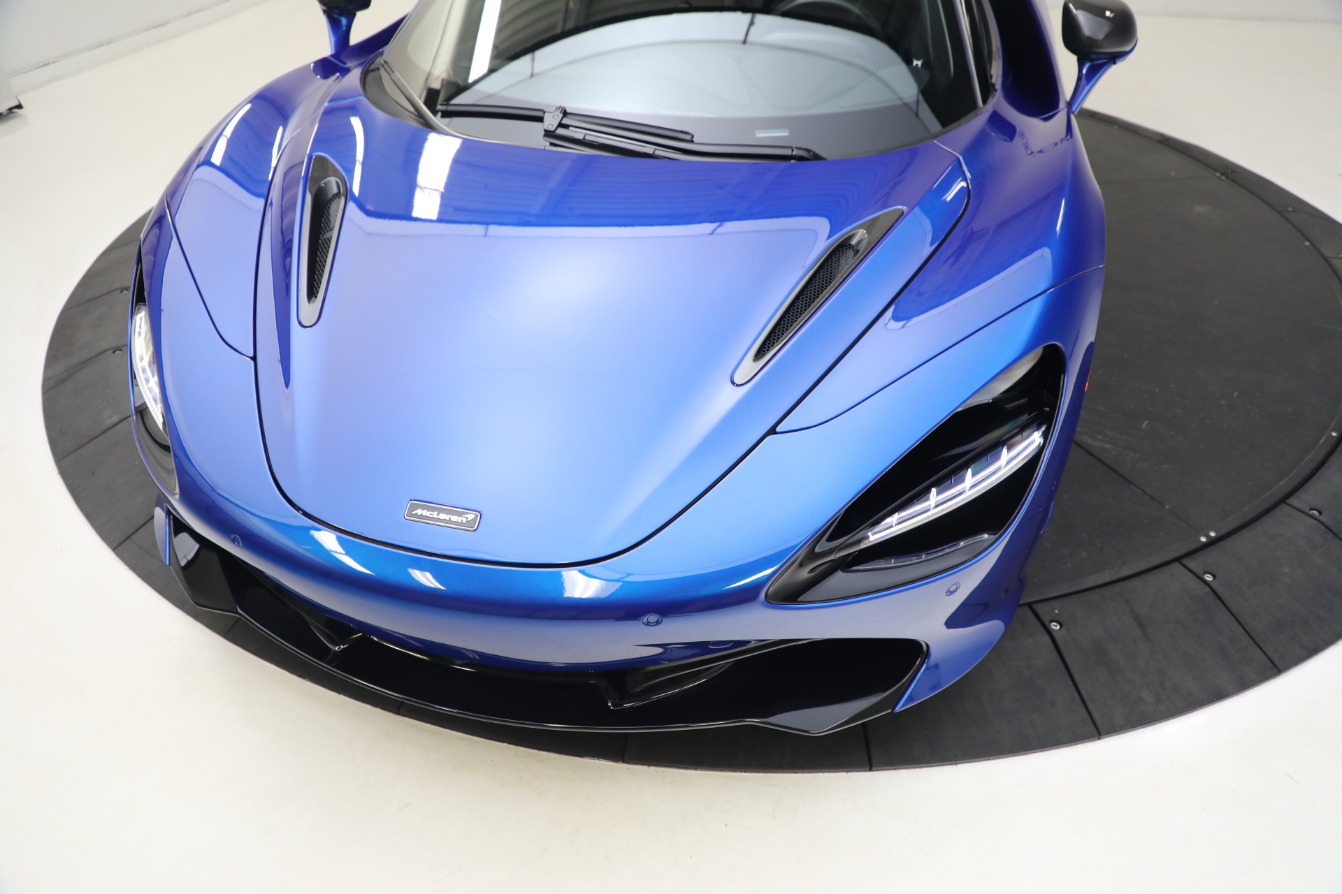 New 2023 McLaren 720S Spider Performance | St. Petersburg, FL