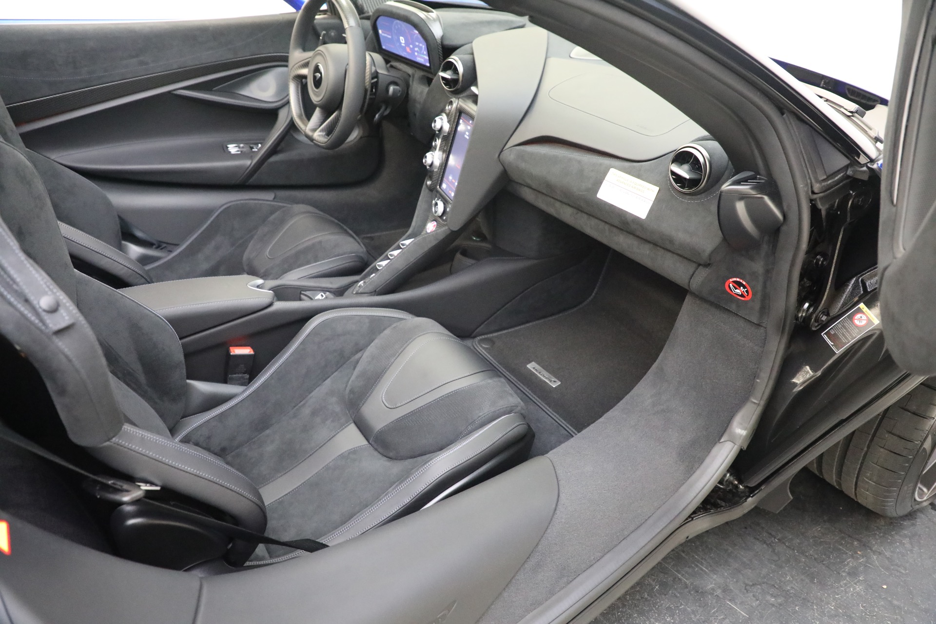 New 2023 McLaren 720S Spider Performance | St. Petersburg, FL