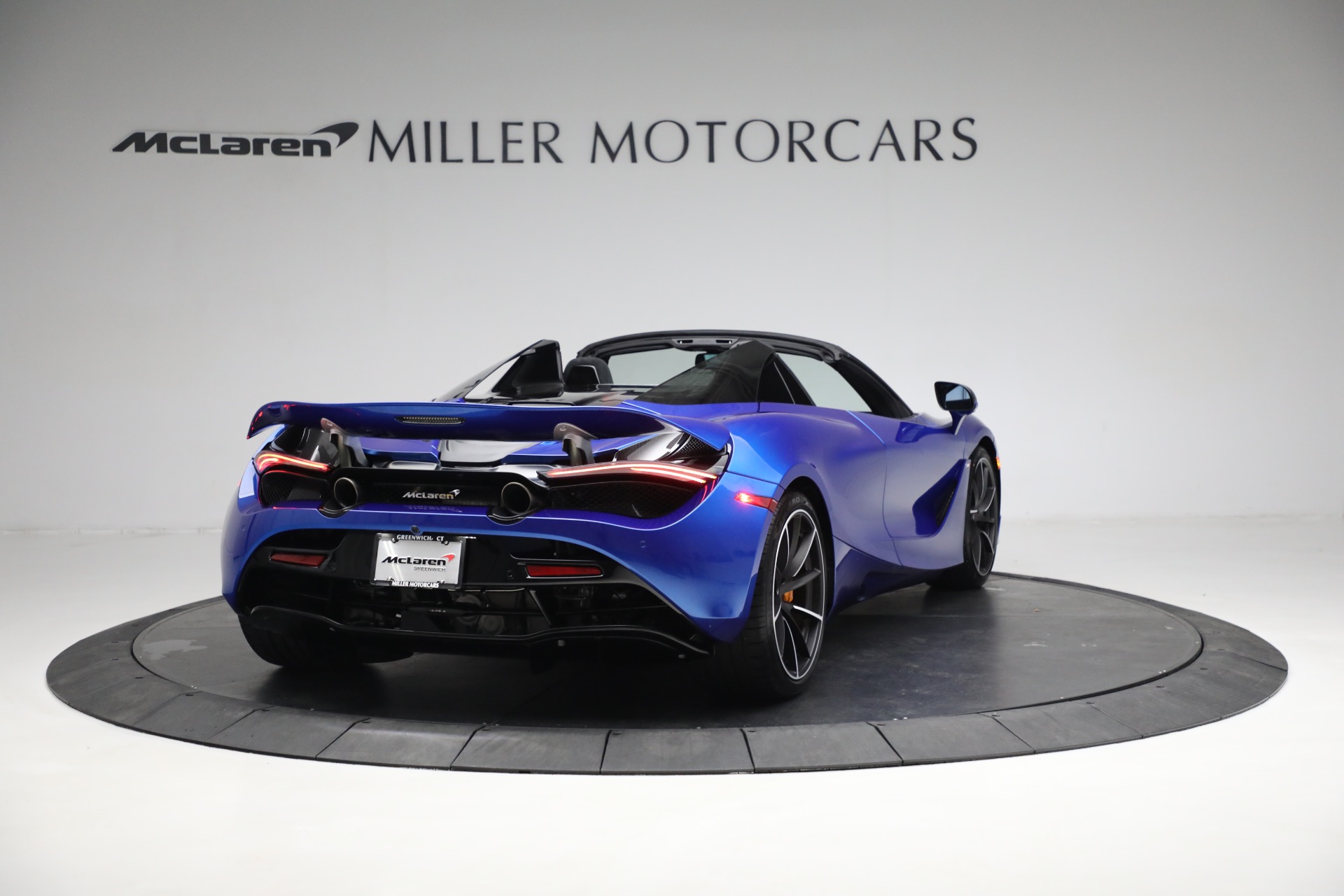 New 2023 McLaren 720S Spider Performance | St. Petersburg, FL