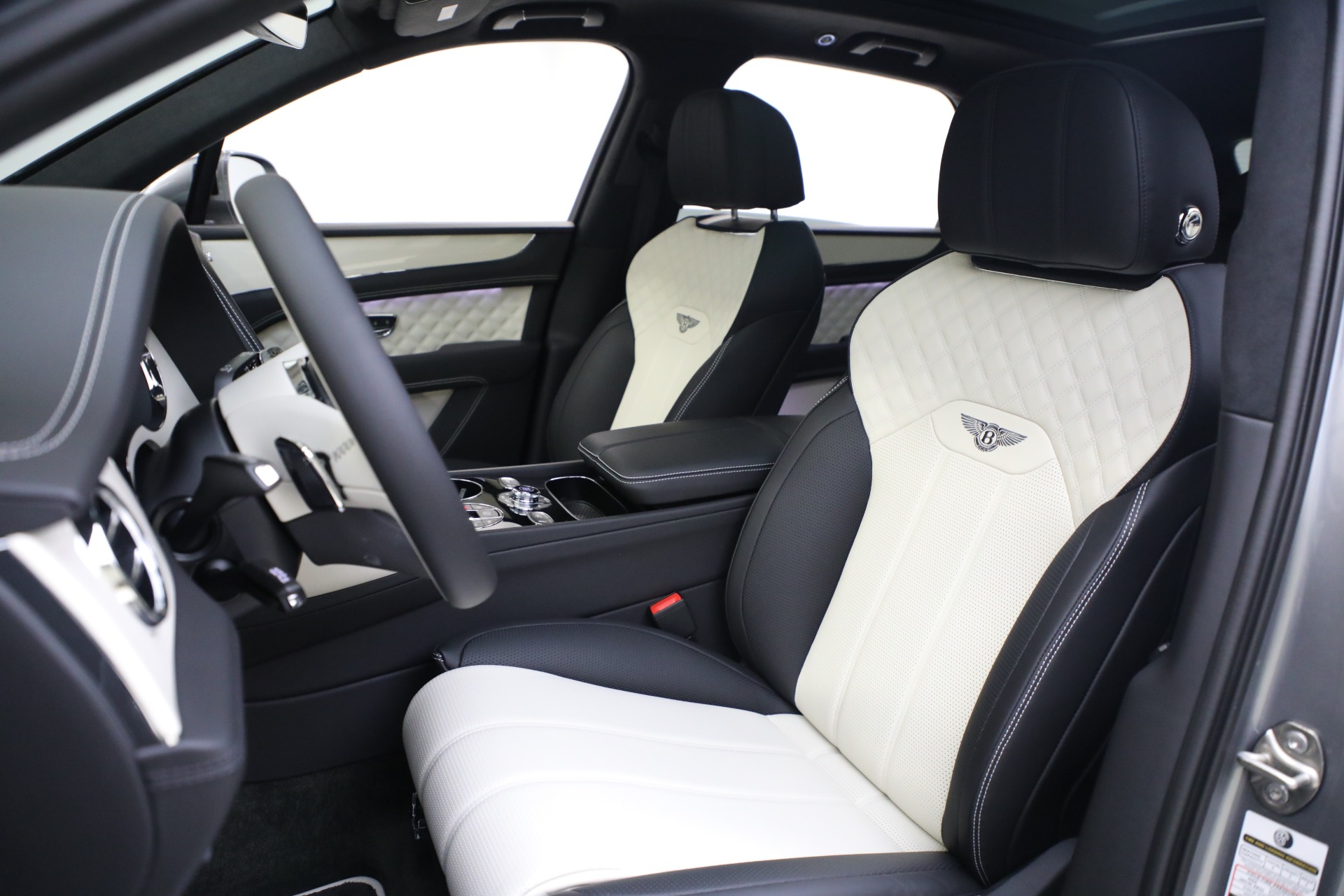 New 2023 Bentley Bentayga V8 Azure | St. Petersburg, FL