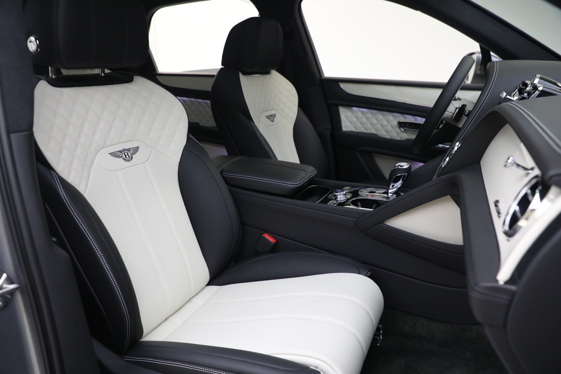 New 2023 Bentley Bentayga V8 Azure | St. Petersburg, FL