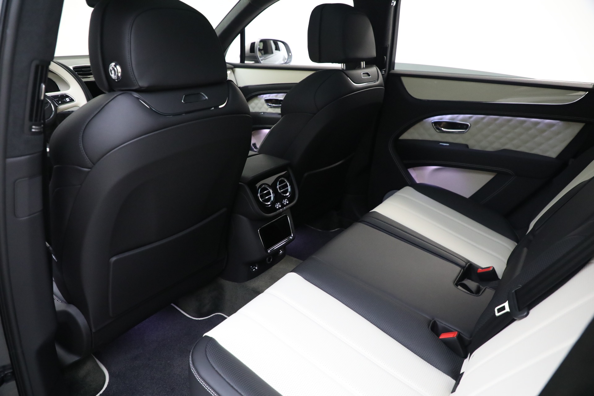 New 2023 Bentley Bentayga V8 Azure | St. Petersburg, FL