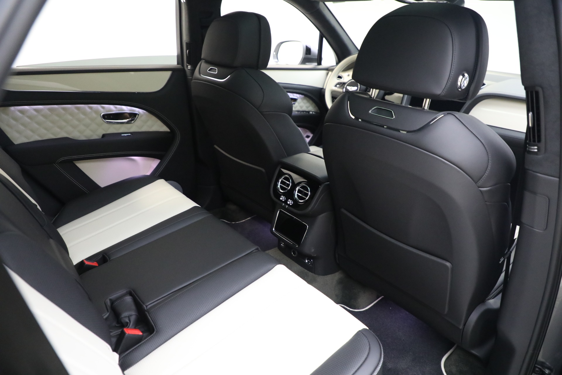 New 2023 Bentley Bentayga V8 Azure | St. Petersburg, FL