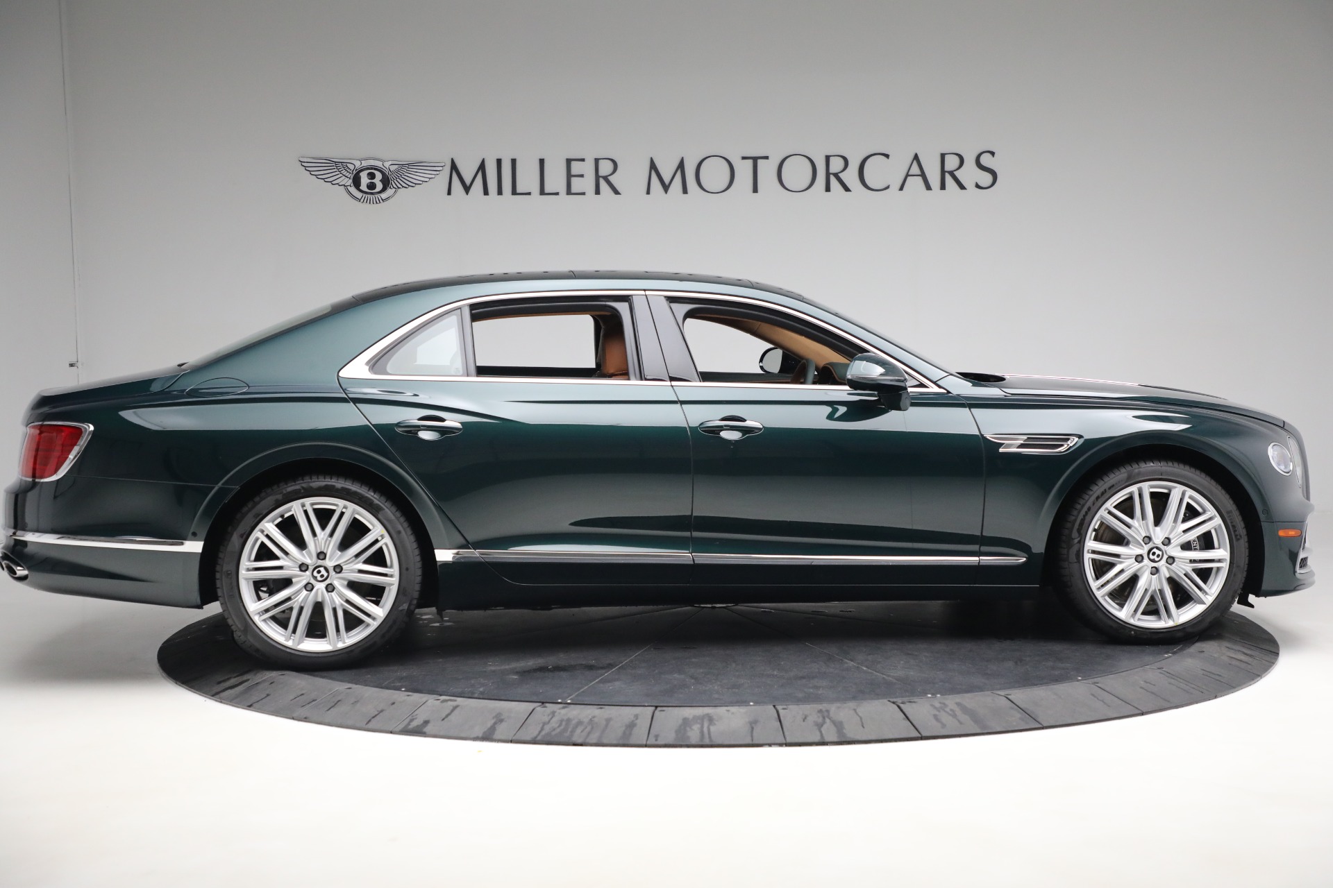New 2023 Bentley Flying Spur V8 | St. Petersburg, FL