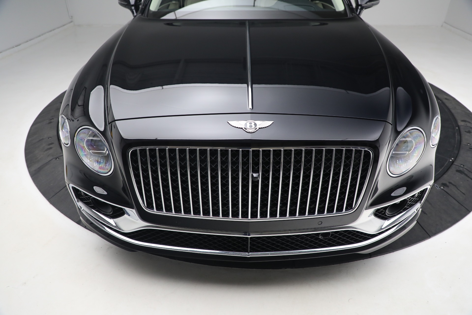 New 2023 Bentley Flying Spur Hybrid | St. Petersburg, FL