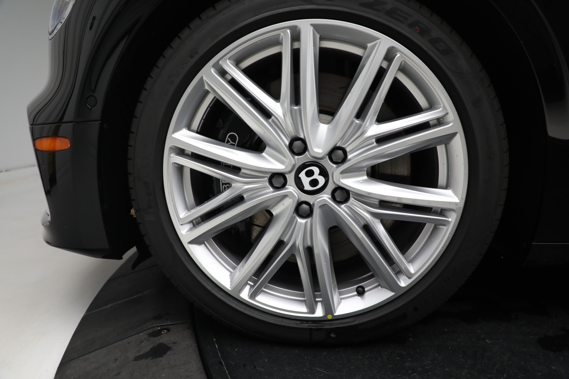 New 2023 Bentley Flying Spur Hybrid | St. Petersburg, FL