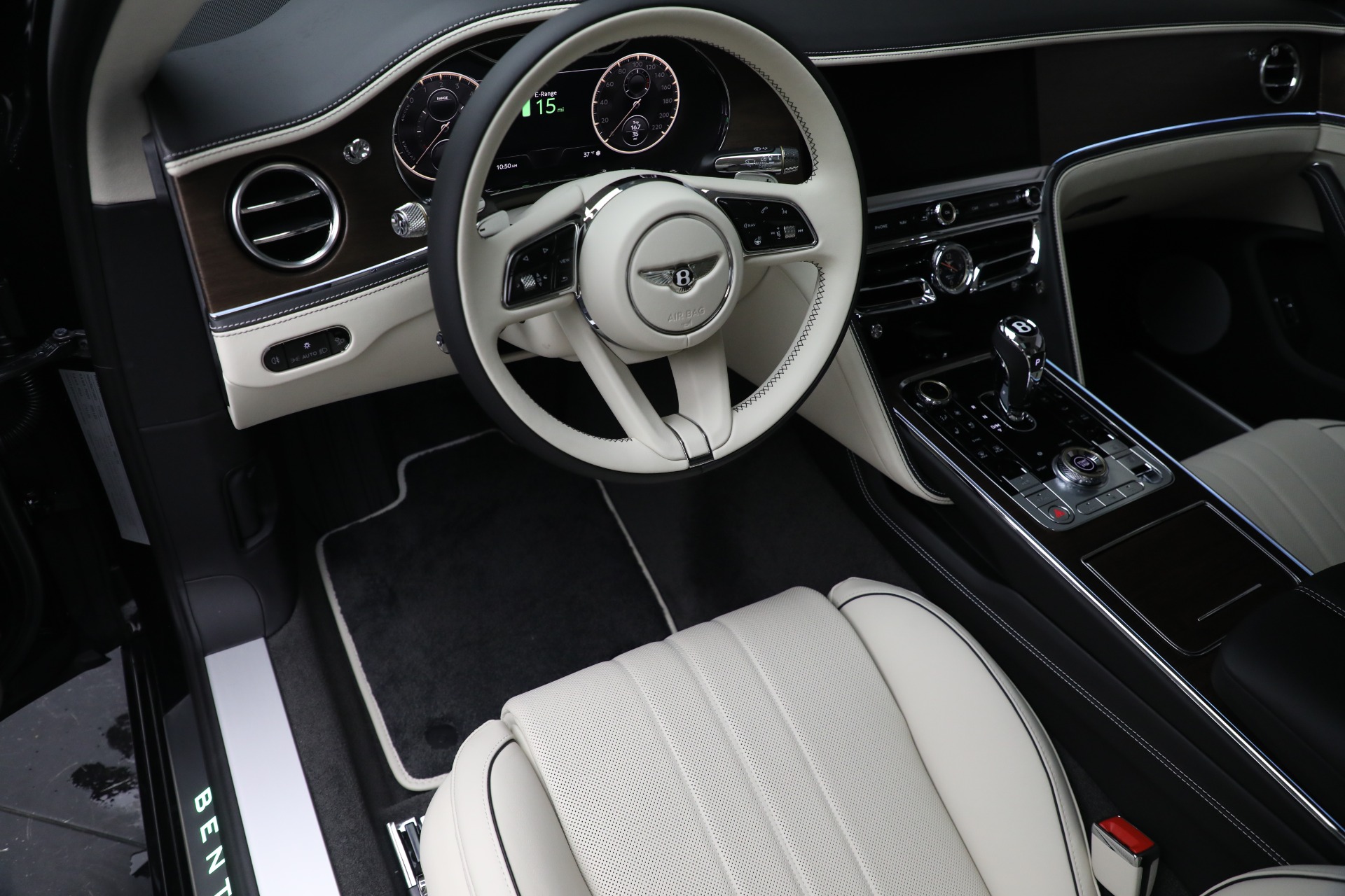 New 2023 Bentley Flying Spur Hybrid | St. Petersburg, FL