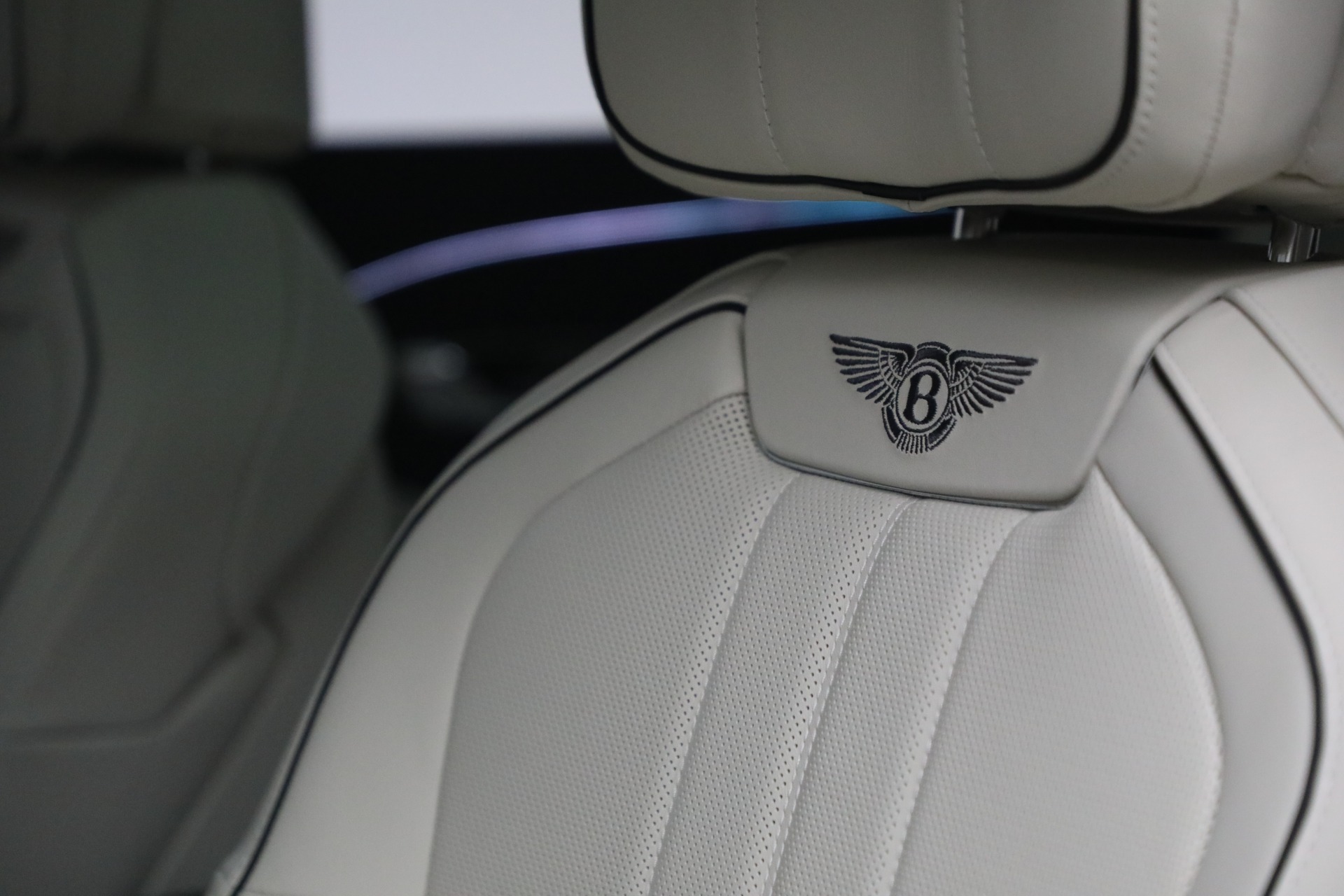 New 2023 Bentley Flying Spur Hybrid | St. Petersburg, FL