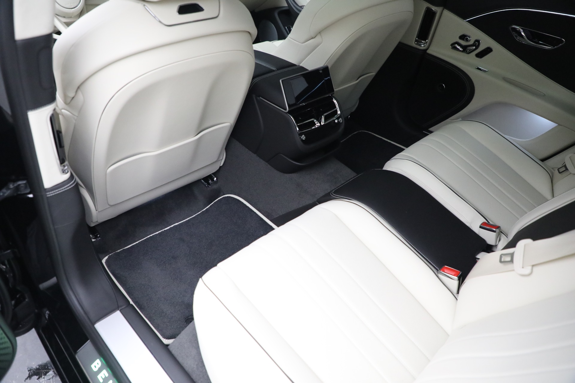 New 2023 Bentley Flying Spur Hybrid | St. Petersburg, FL