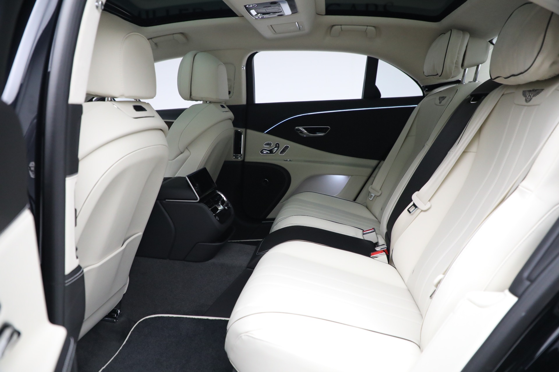 New 2023 Bentley Flying Spur Hybrid | St. Petersburg, FL