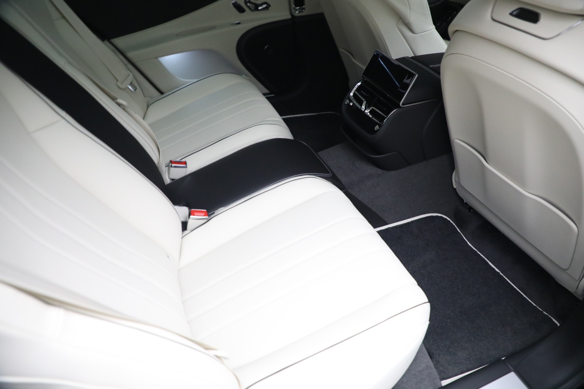 New 2023 Bentley Flying Spur Hybrid | St. Petersburg, FL