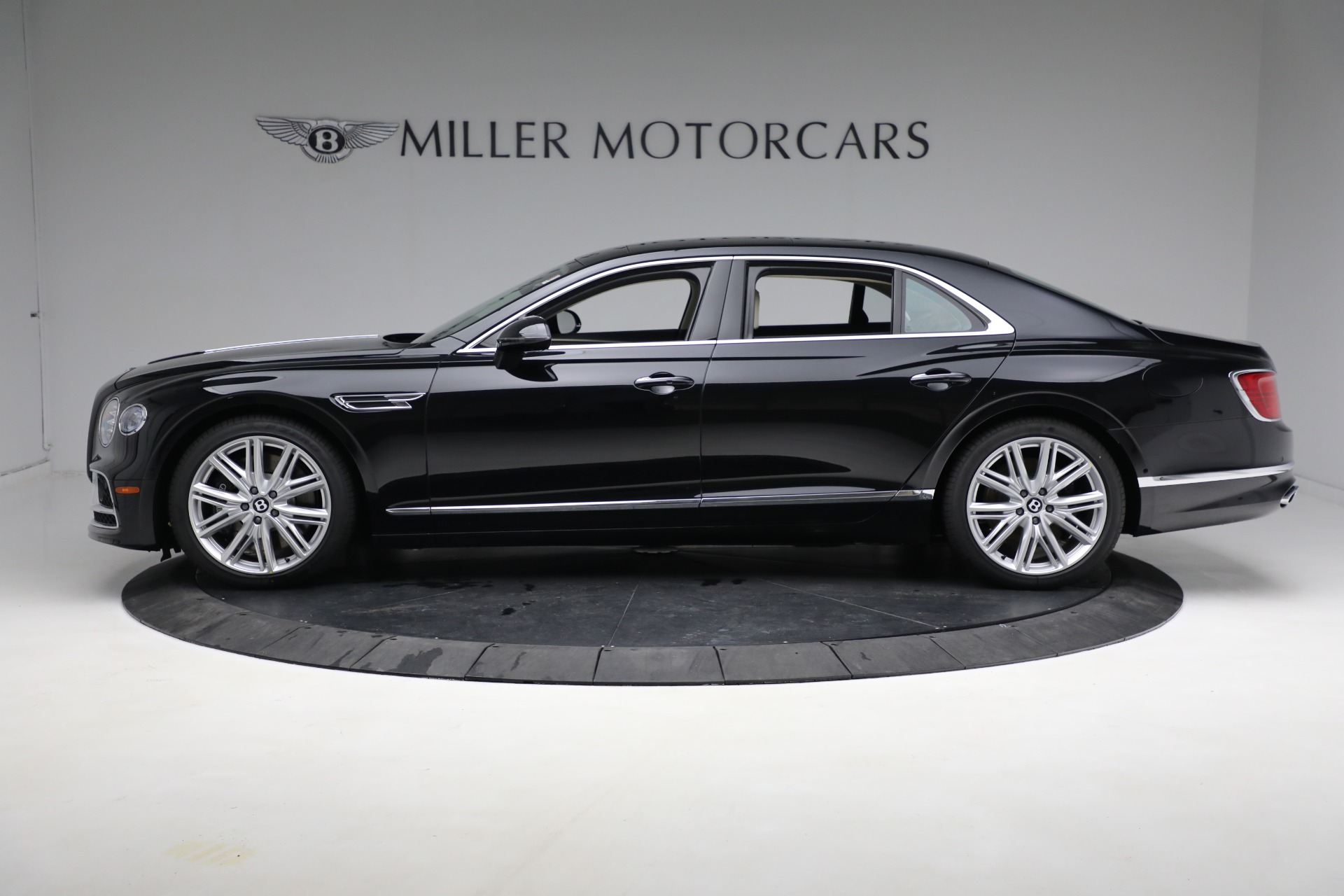 New 2023 Bentley Flying Spur Hybrid | St. Petersburg, FL