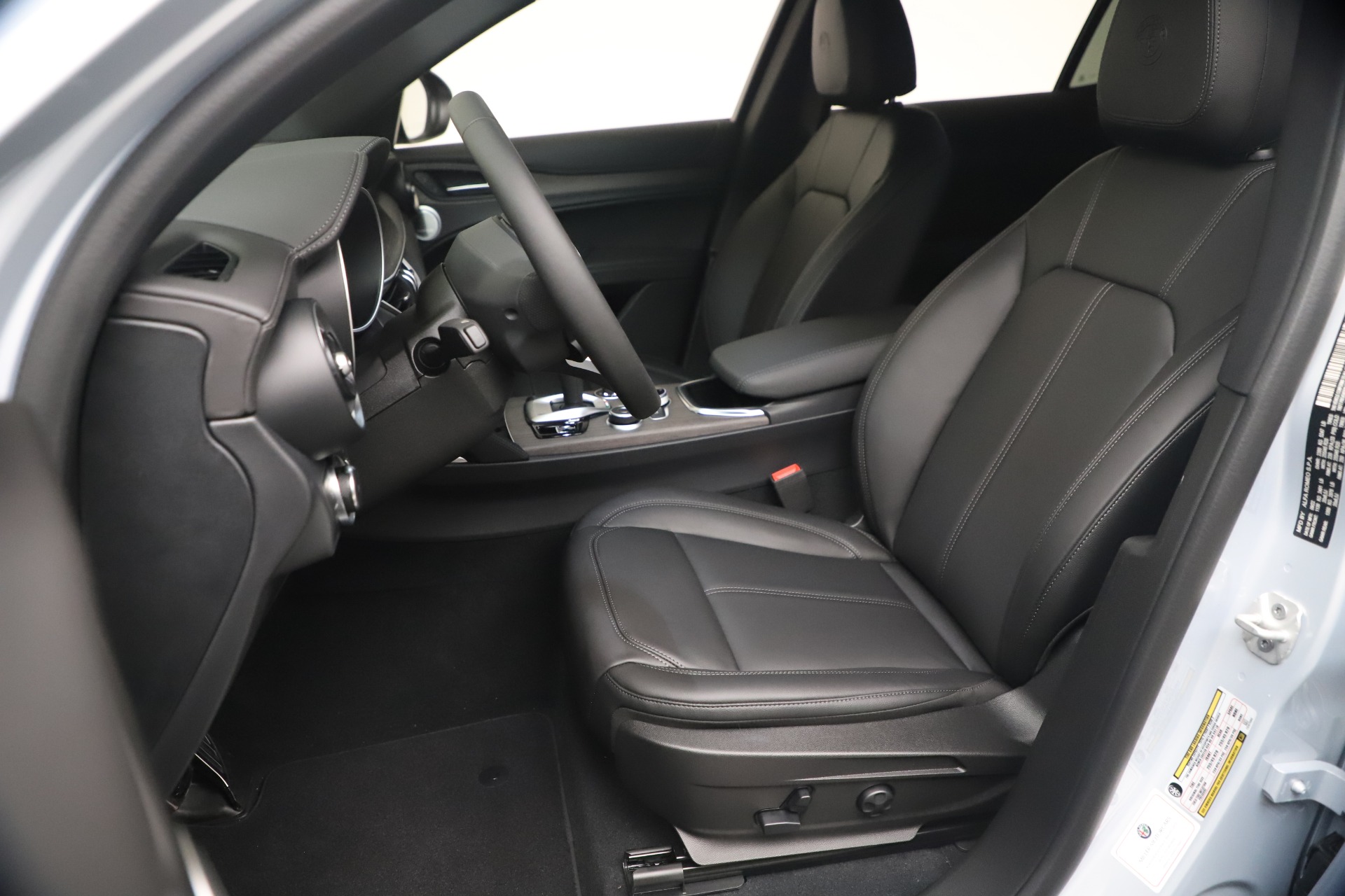 New 2023 Alfa Romeo Stelvio Ti | St. Petersburg, FL
