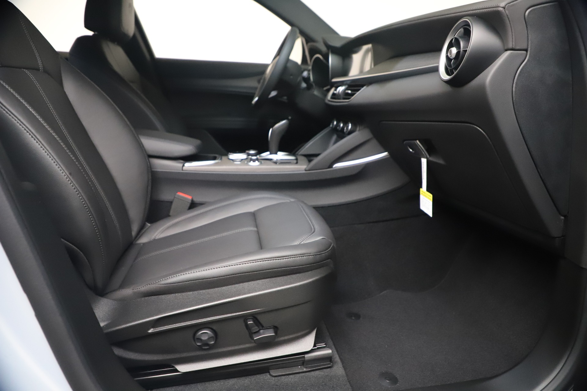 New 2023 Alfa Romeo Stelvio Ti | St. Petersburg, FL