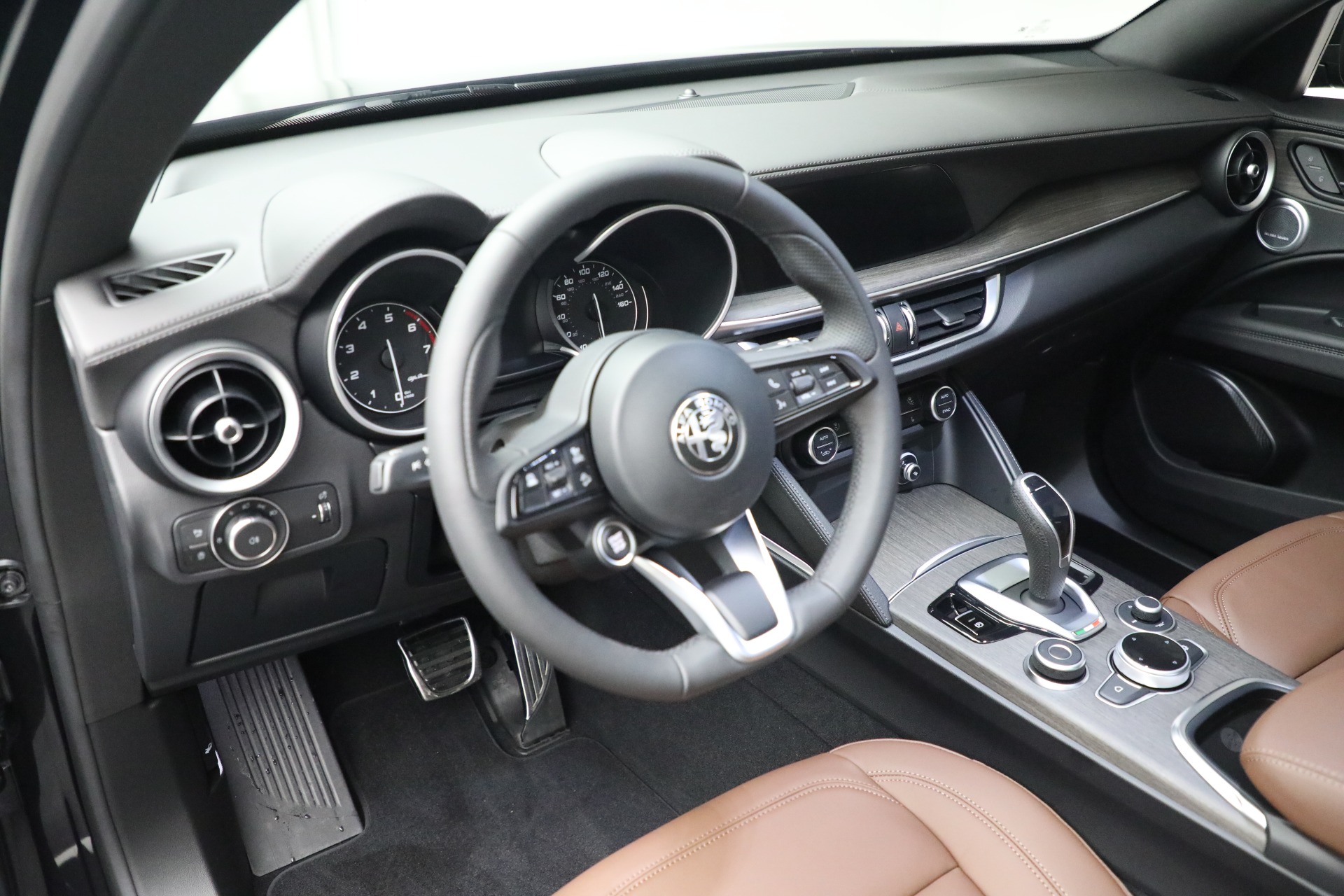 New 2023 Alfa Romeo Stelvio Ti | St. Petersburg, FL