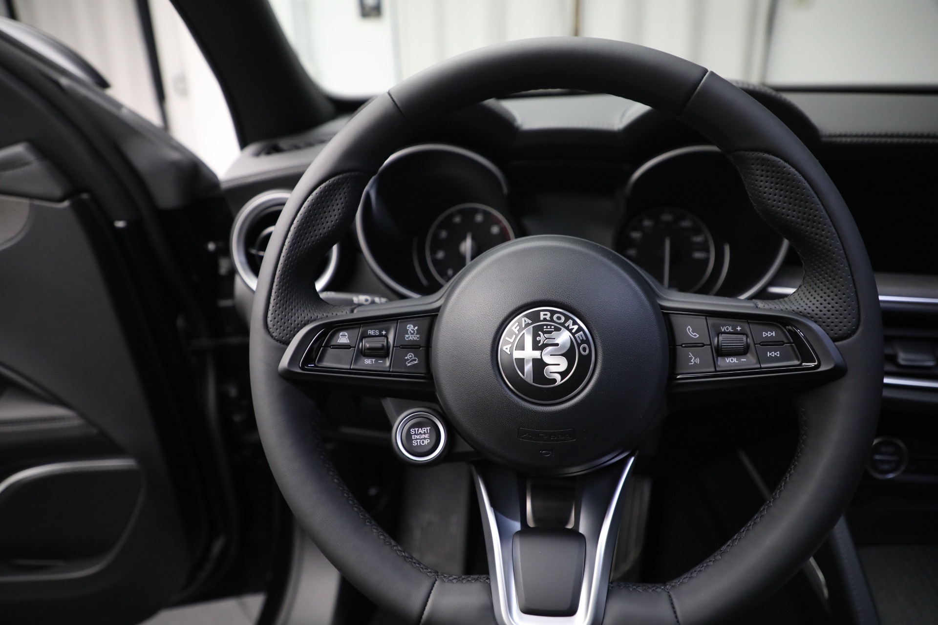 New 2023 Alfa Romeo Stelvio Ti | St. Petersburg, FL