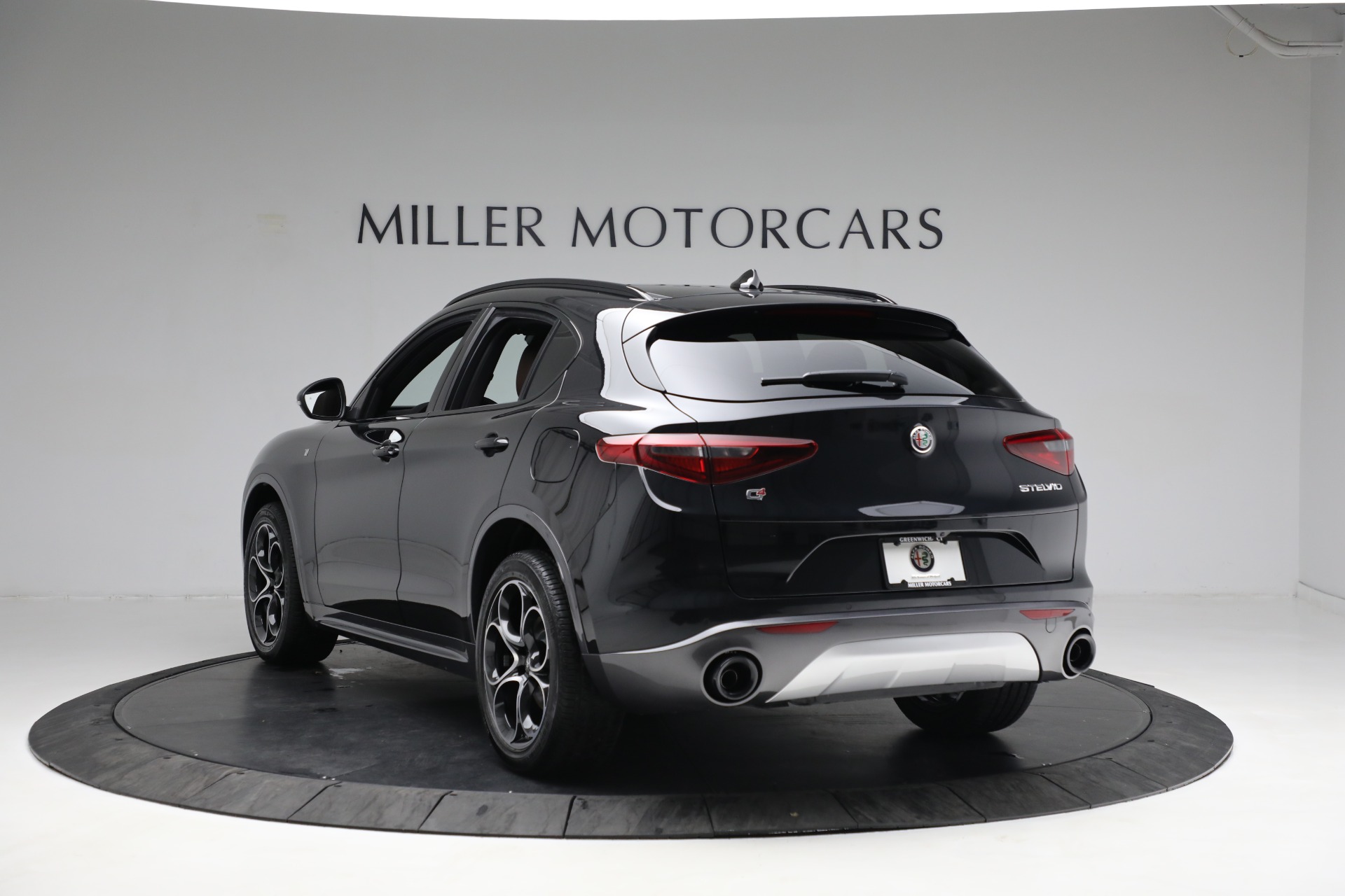 New 2023 Alfa Romeo Stelvio Ti | St. Petersburg, FL