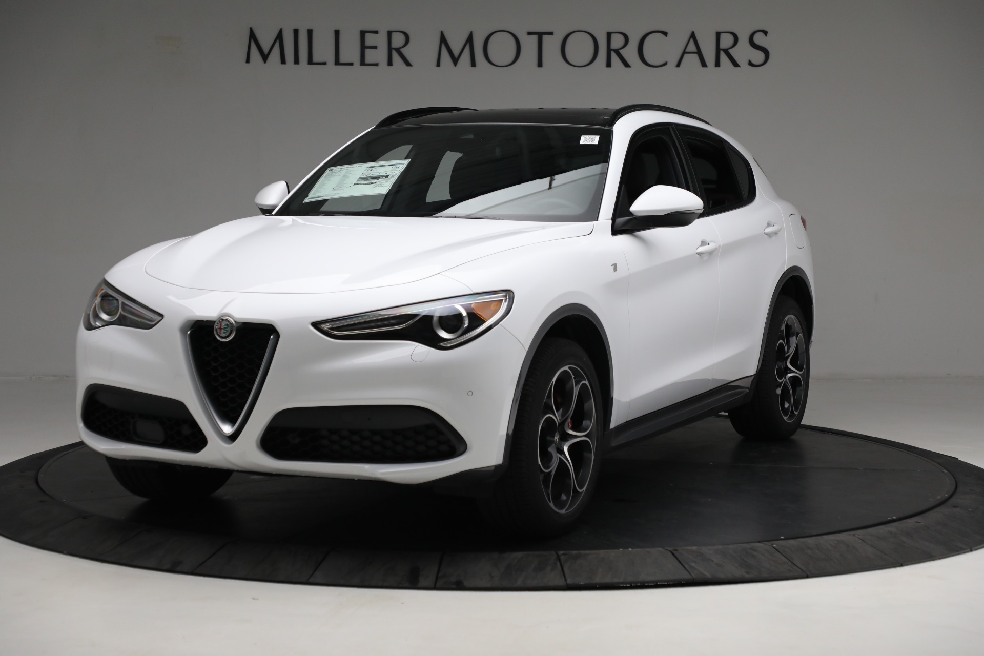 New 2023 Alfa Romeo Stelvio Ti | St. Petersburg, FL