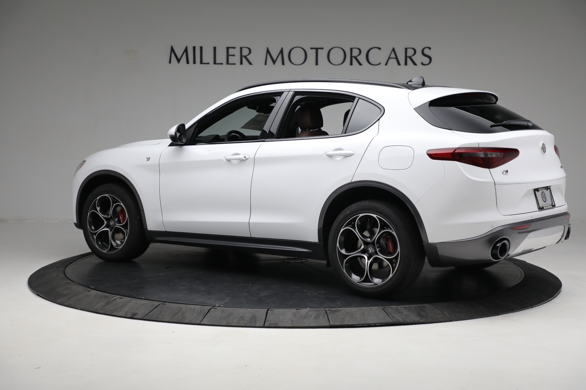 New 2023 Alfa Romeo Stelvio Ti | St. Petersburg, FL