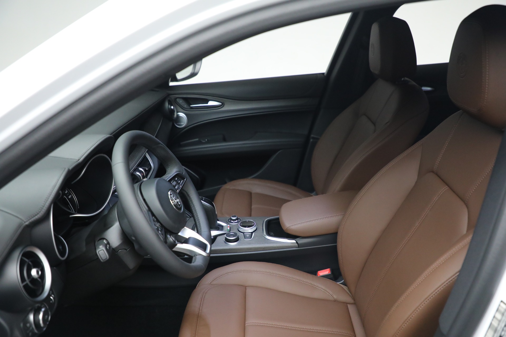 New 2023 Alfa Romeo Stelvio Ti | St. Petersburg, FL