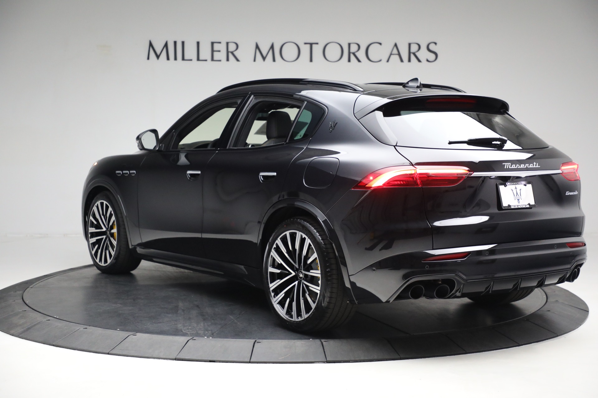 New 2023 Maserati Grecale Modena | St. Petersburg, FL