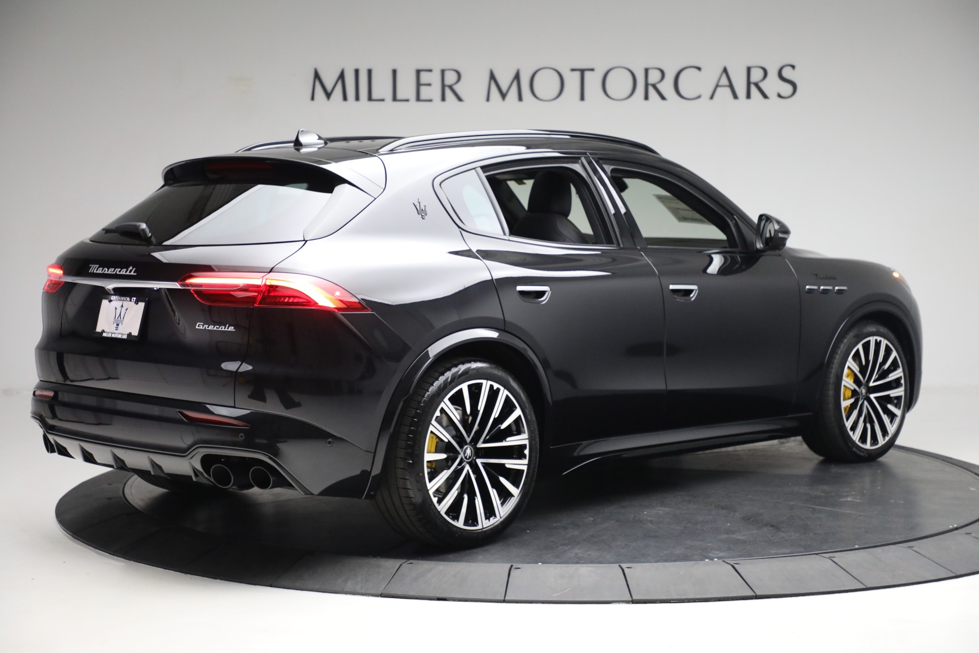 New 2023 Maserati Grecale Modena | St. Petersburg, FL