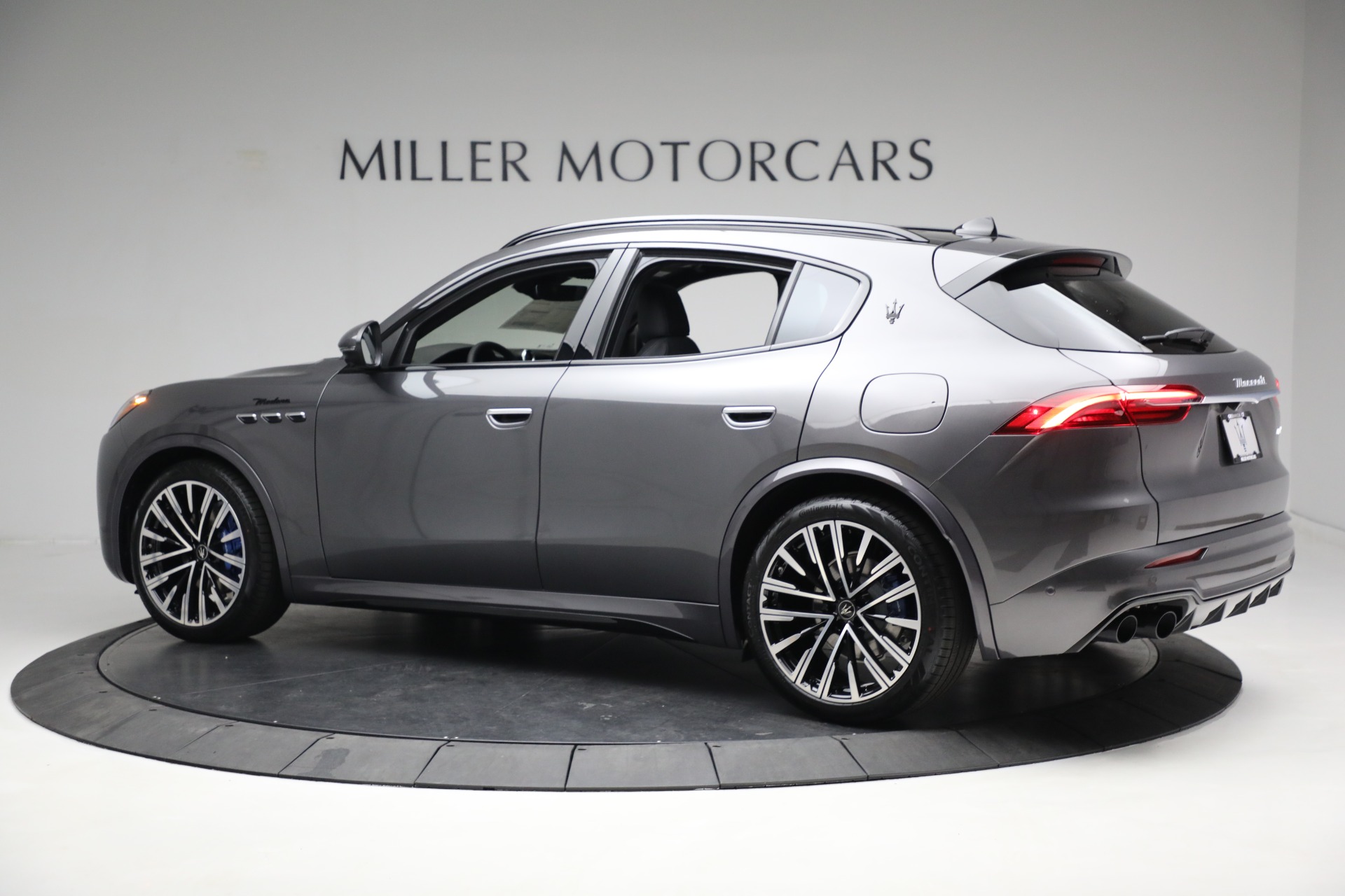 New 2023 Maserati Grecale Modena | St. Petersburg, FL