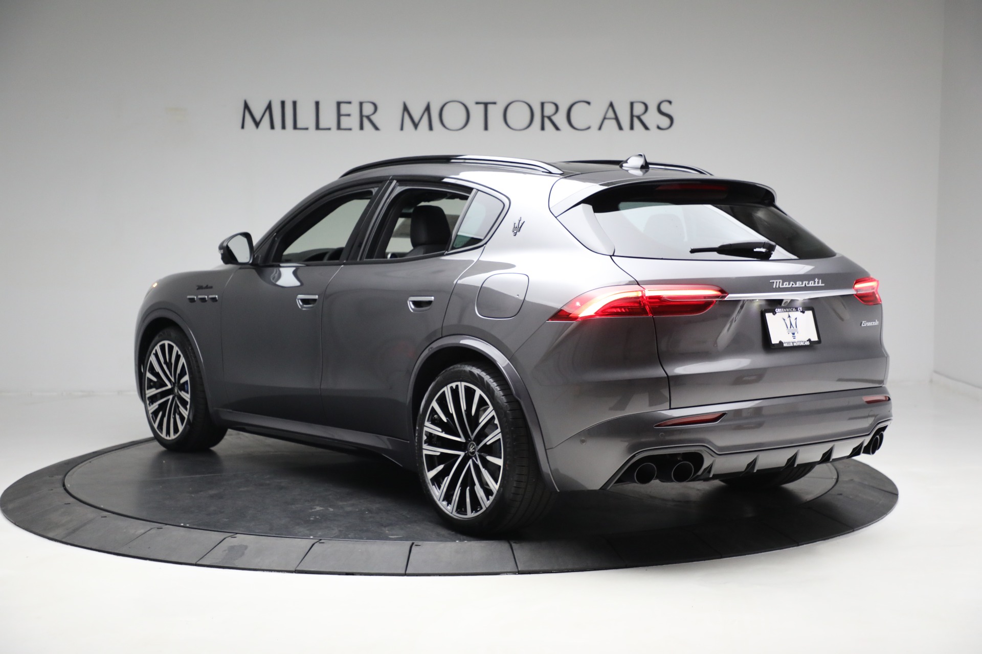 New 2023 Maserati Grecale Modena | St. Petersburg, FL