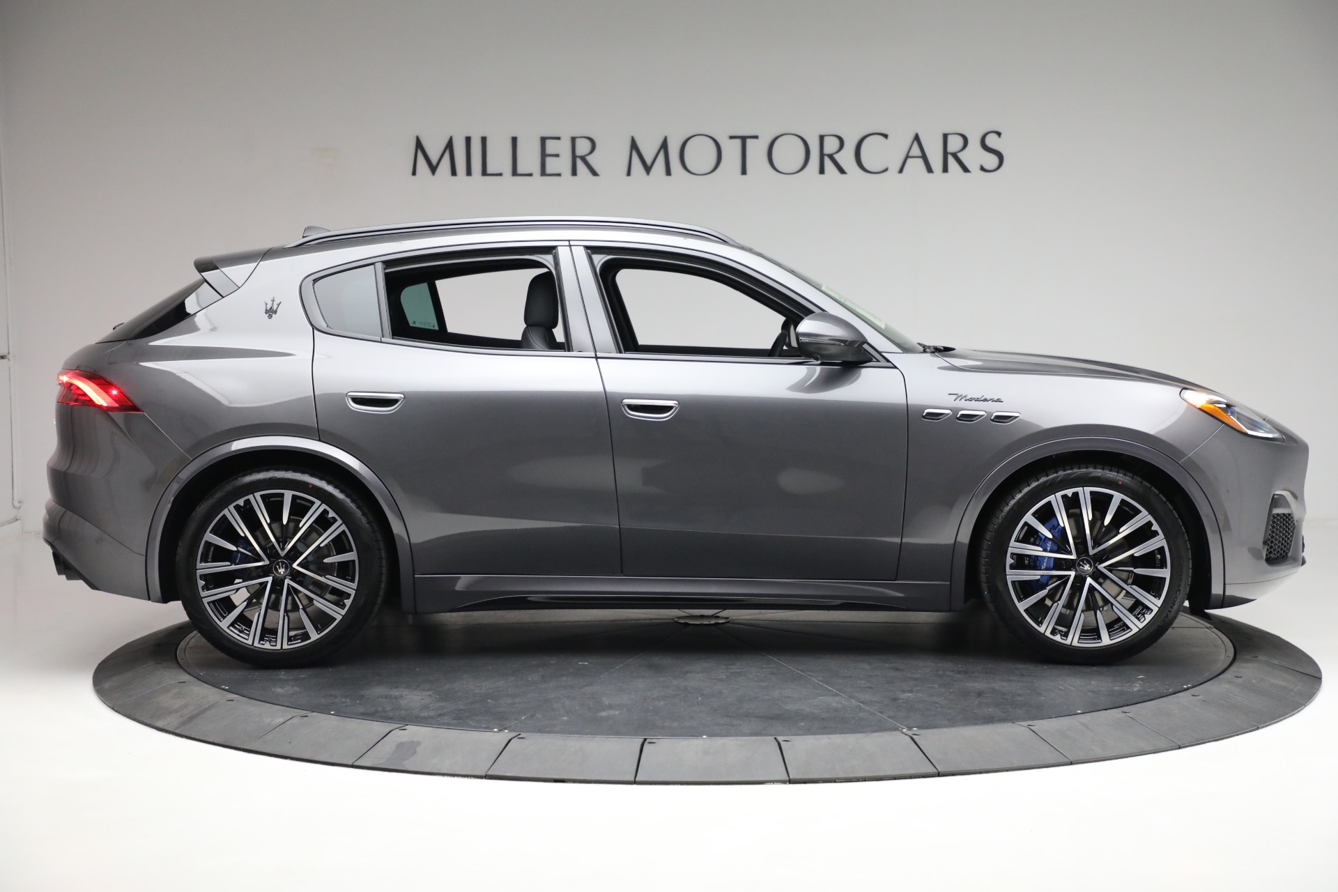 New 2023 Maserati Grecale Modena | St. Petersburg, FL