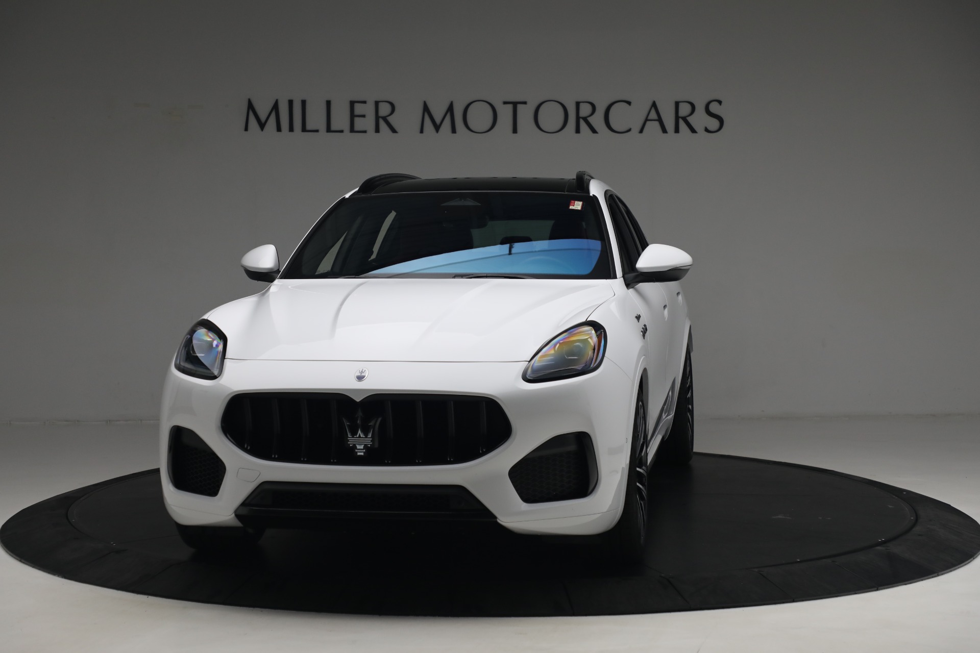 New 2023 Maserati Grecale Modena | St. Petersburg, FL