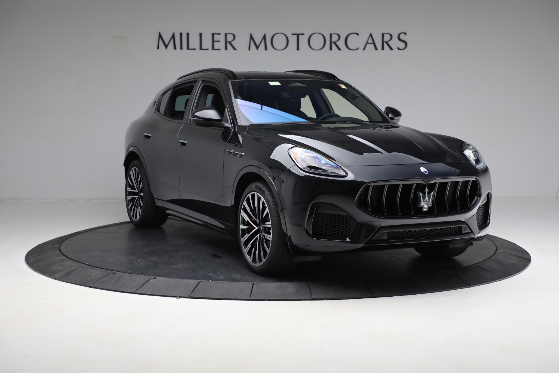 New 2023 Maserati Grecale Modena | St. Petersburg, FL