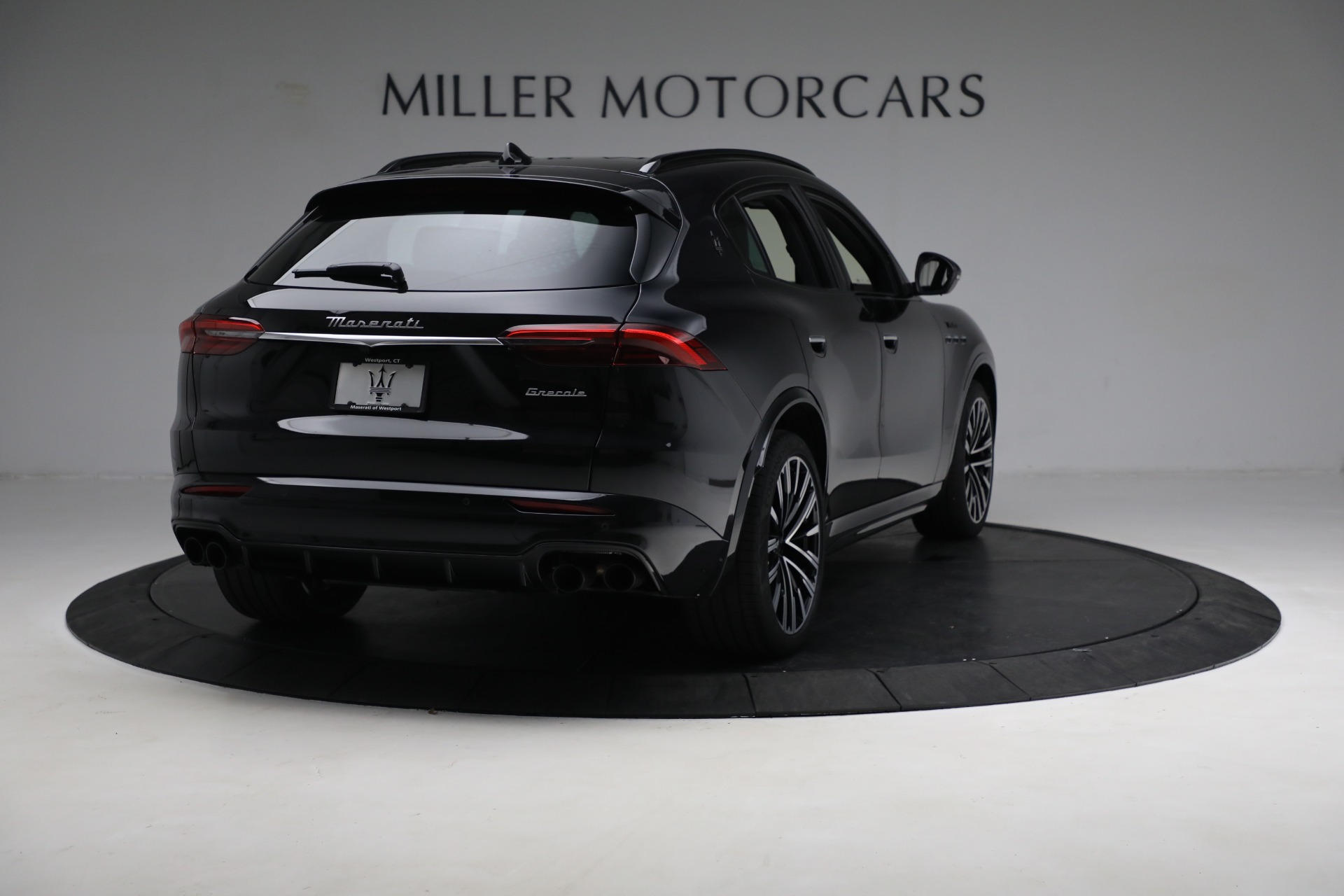 New 2023 Maserati Grecale Modena | St. Petersburg, FL