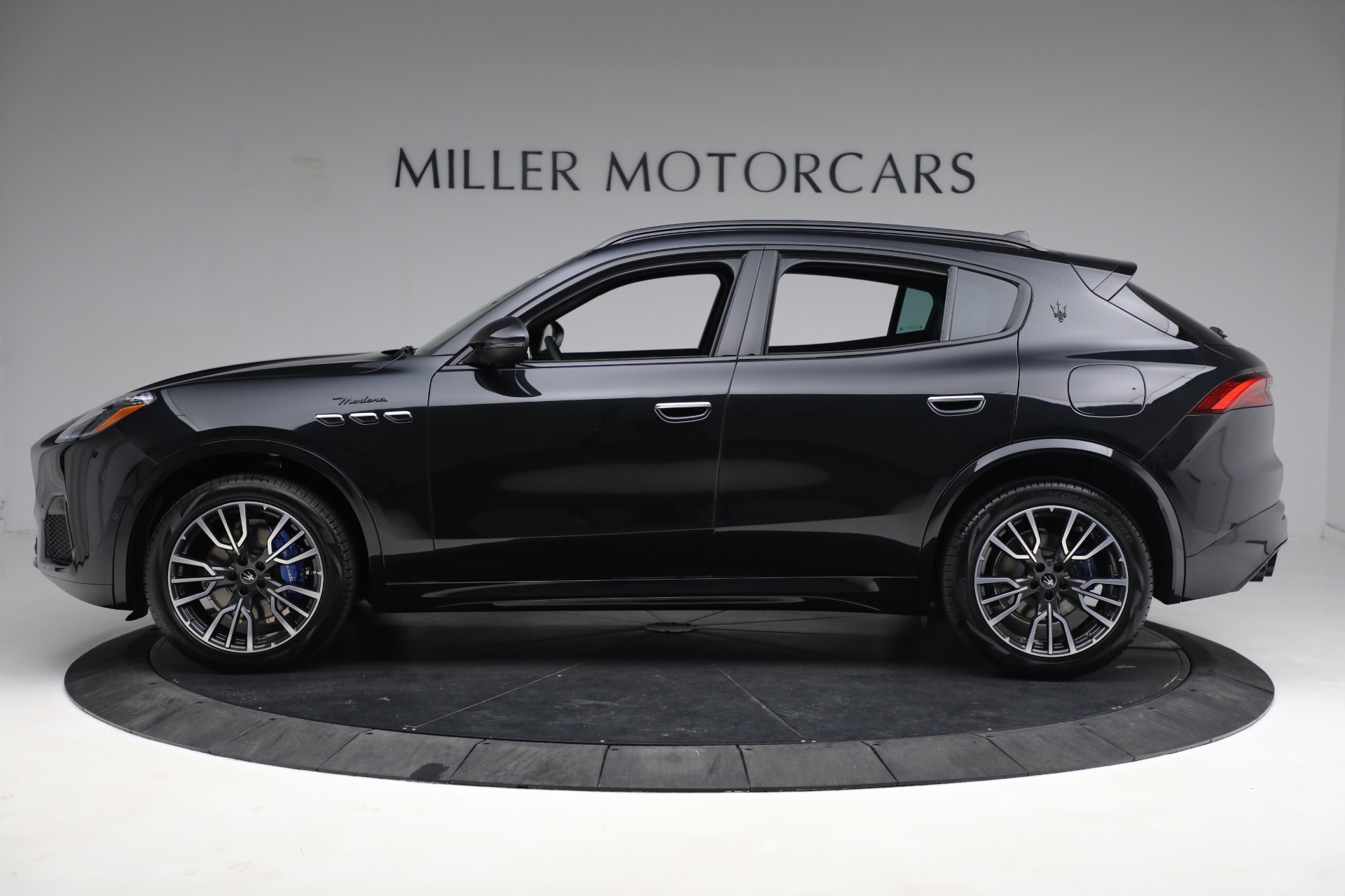 New 2023 Maserati Grecale Modena | St. Petersburg, FL